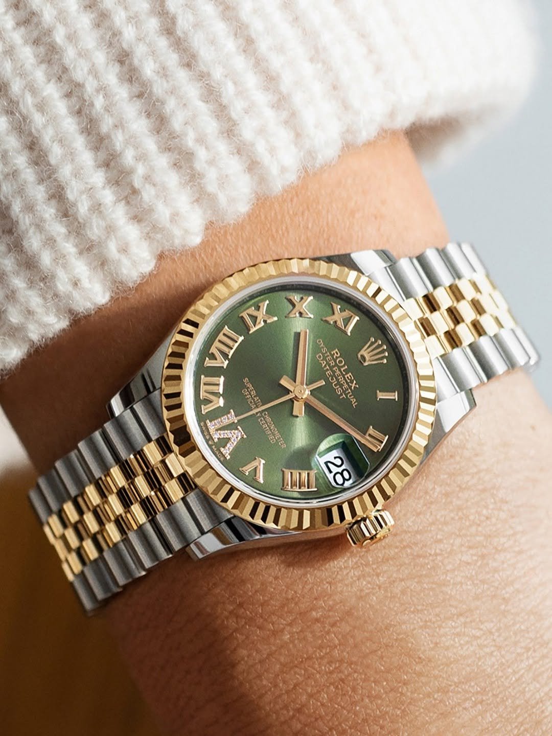 Role_x Oyster Perpetual Date Just Ladies - Image 3
