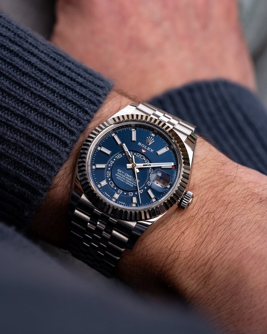 Role_x Oyster Perpetual Sky Dweller Silver-Blue - Image 7