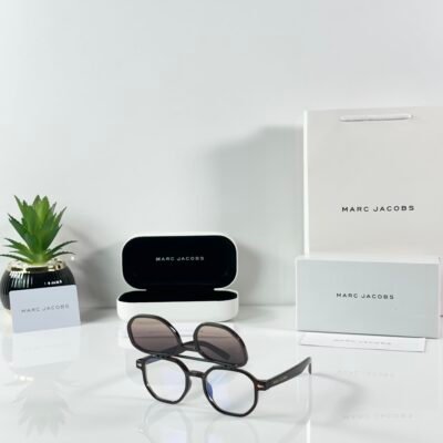 Marc Jacobs 1005 Flip Brown White