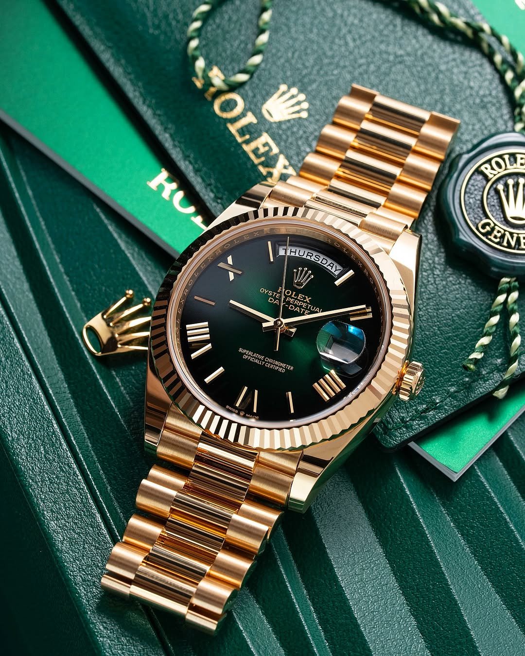 Role_x Oyster Perpetual Day Date Automatic Gold-Green