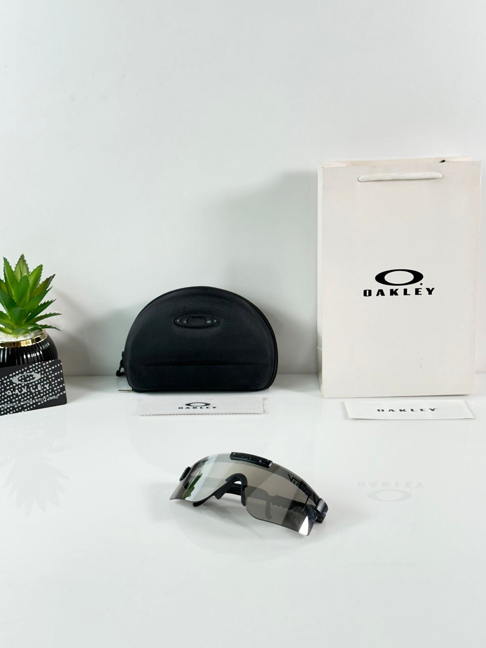 Oakley_C4_Black_Silver_Mercury - Image 4
