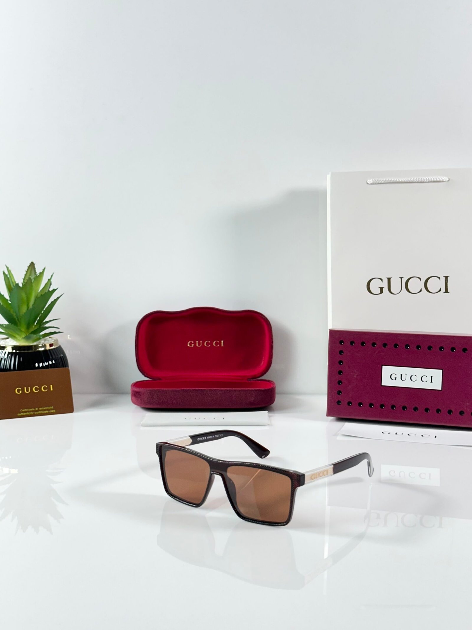 Gucci_2203_Brown