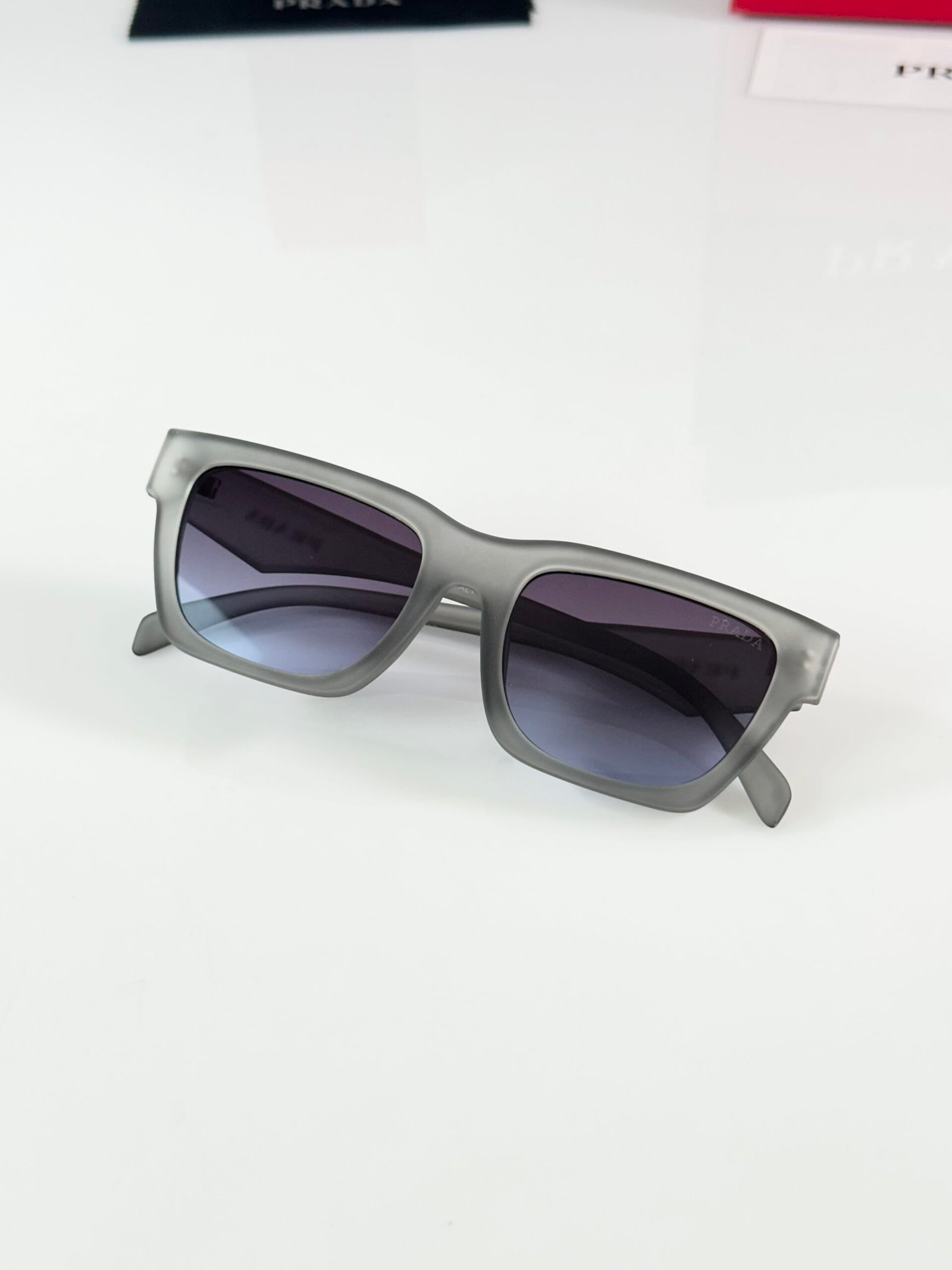 Prada_06_Grey_Blue - Image 3