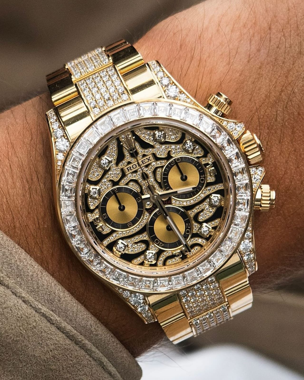 Role_x Oyster Perpetual Tiger Gold - Image 2