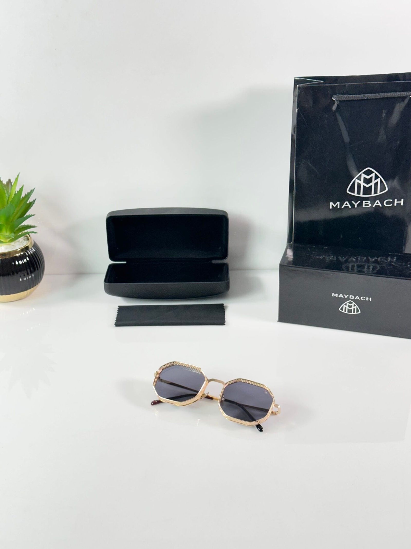 Maybach 2189 Gold Black - Image 4