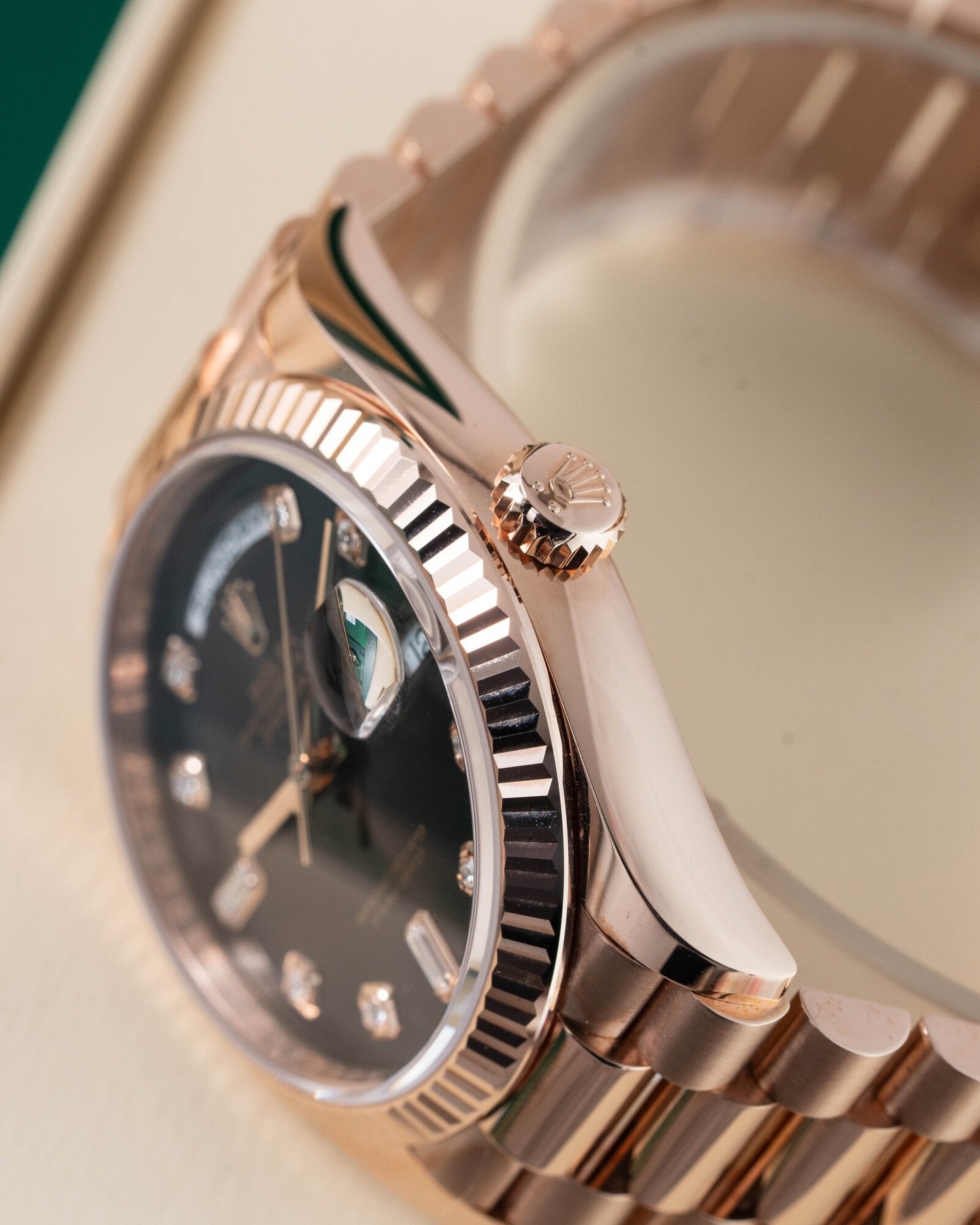 Role_x Oyster Perpetual Day Date Diamond Cooper-Brown 40 Battery - Image 5
