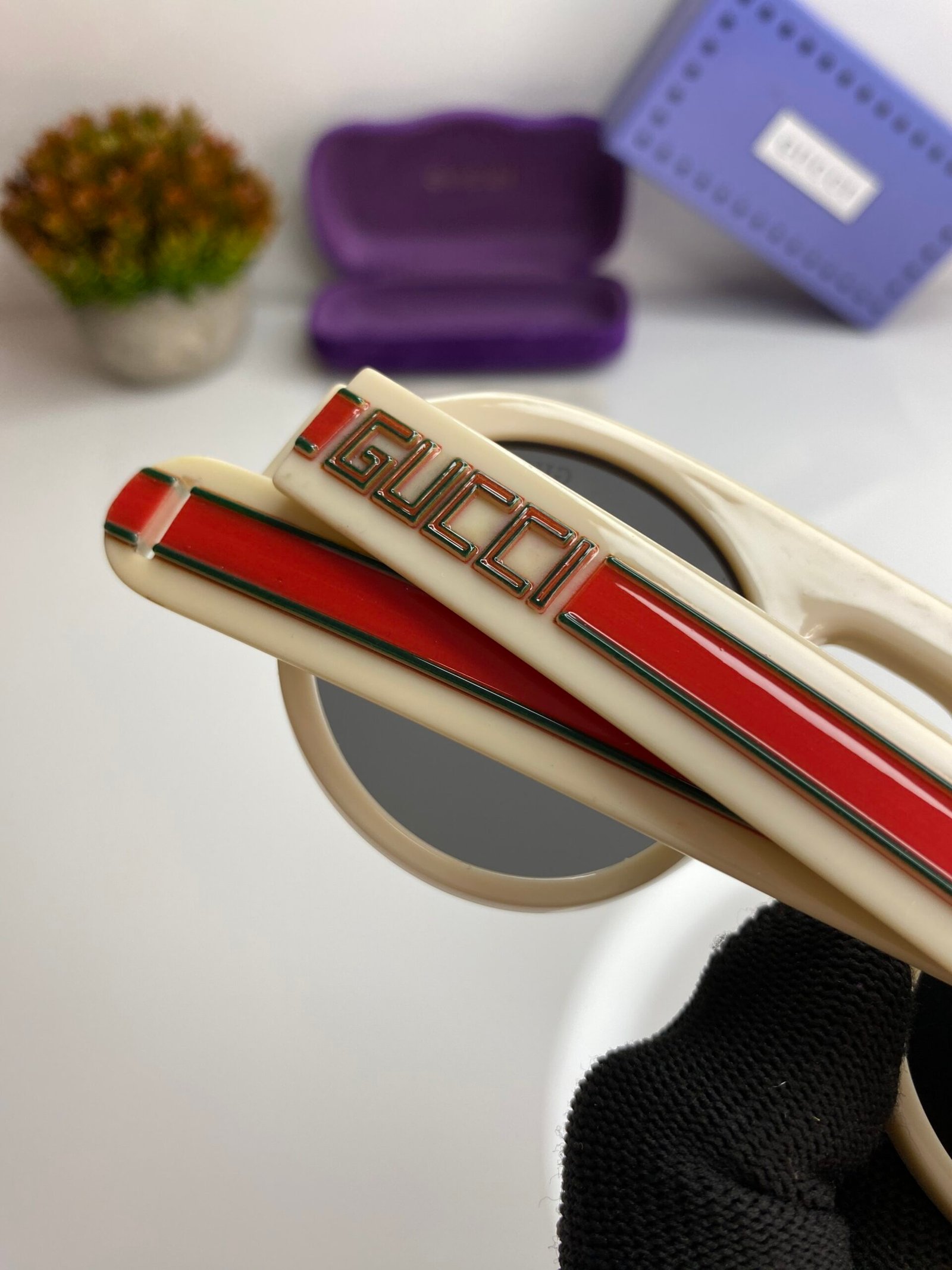 Gucci_0256_cream_black - Image 2