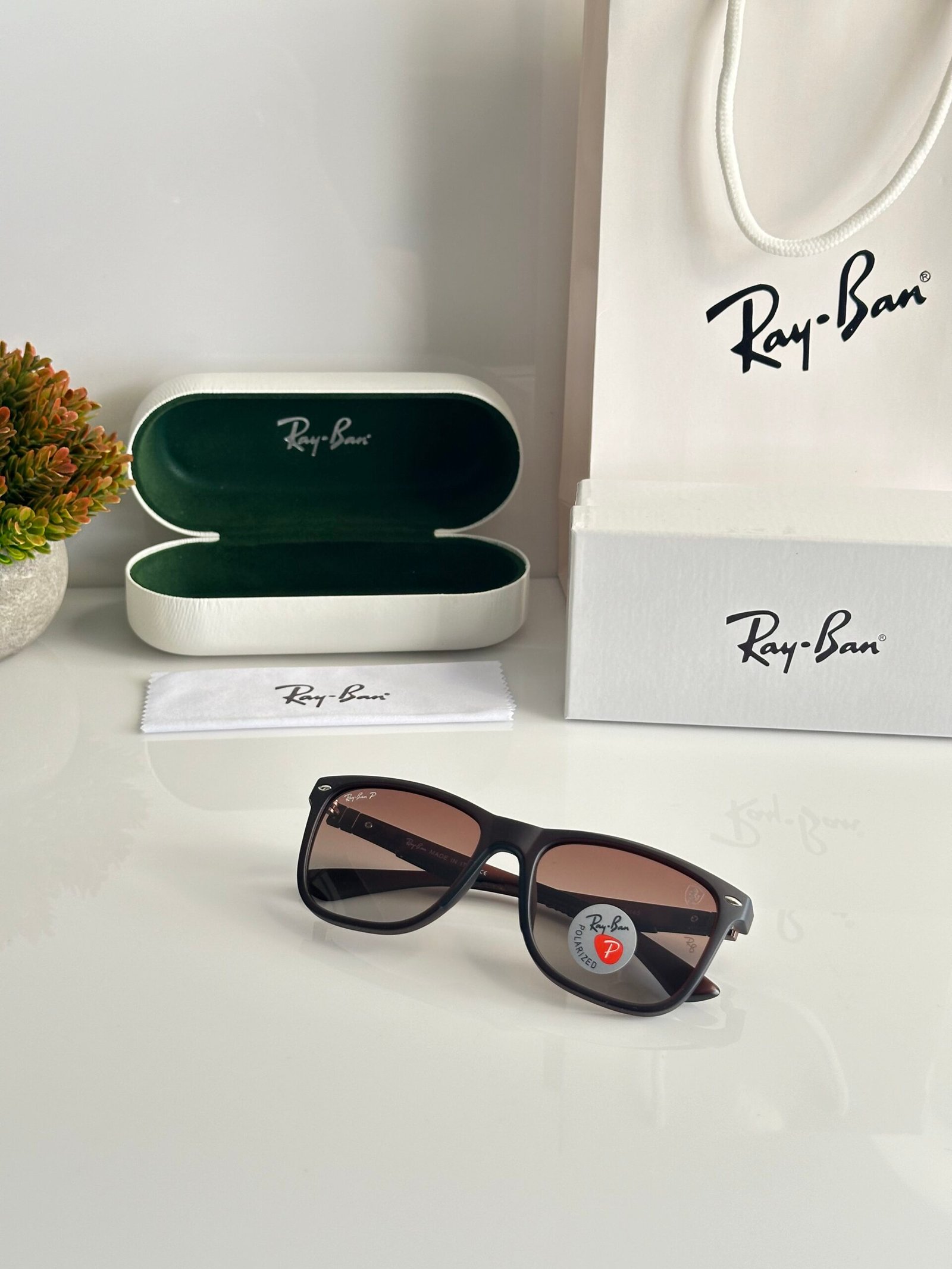 Rayban 8372 Brown - Image 3