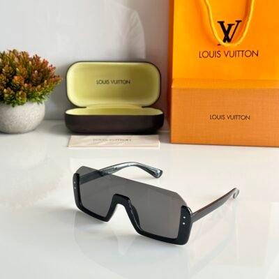Louis_Vuitton_8541_Black