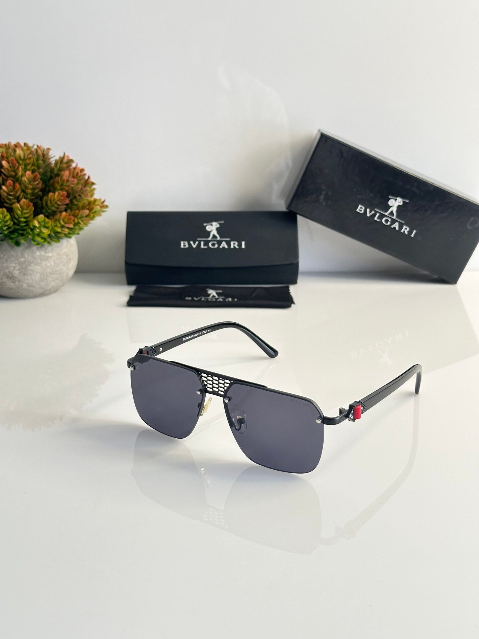 Bvlgari 040 Black