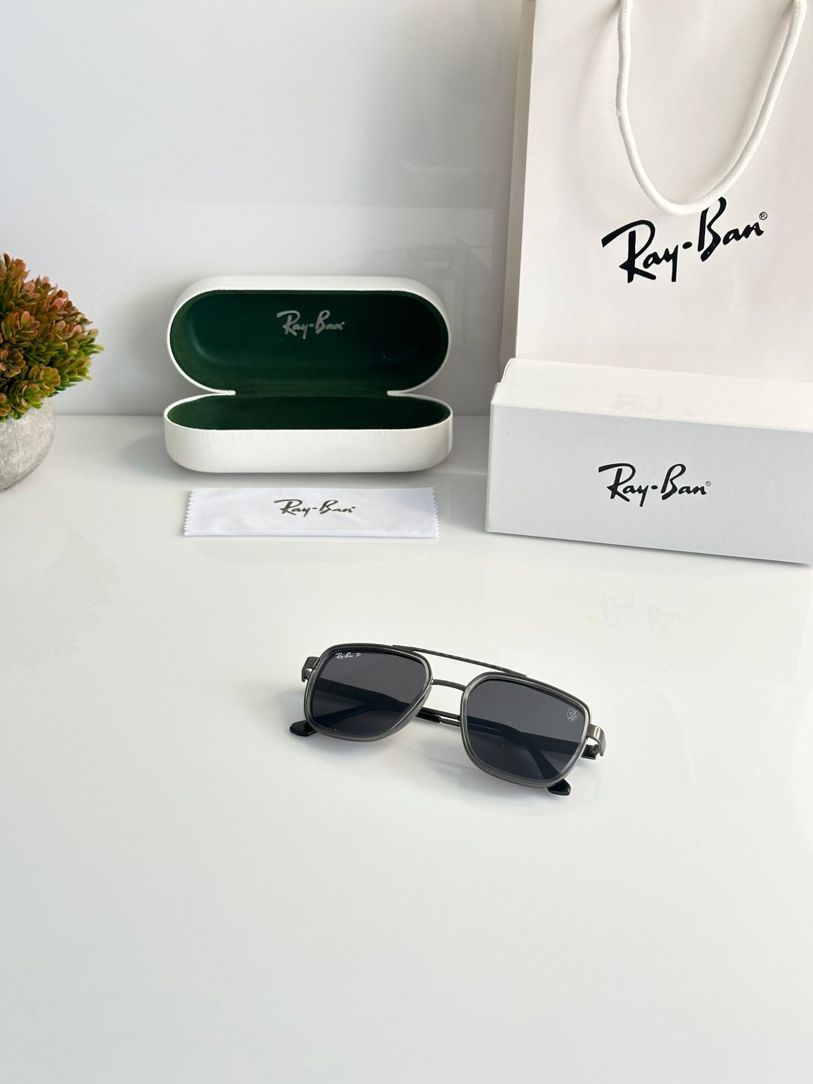 Rayban 3602 Grey - Image 4