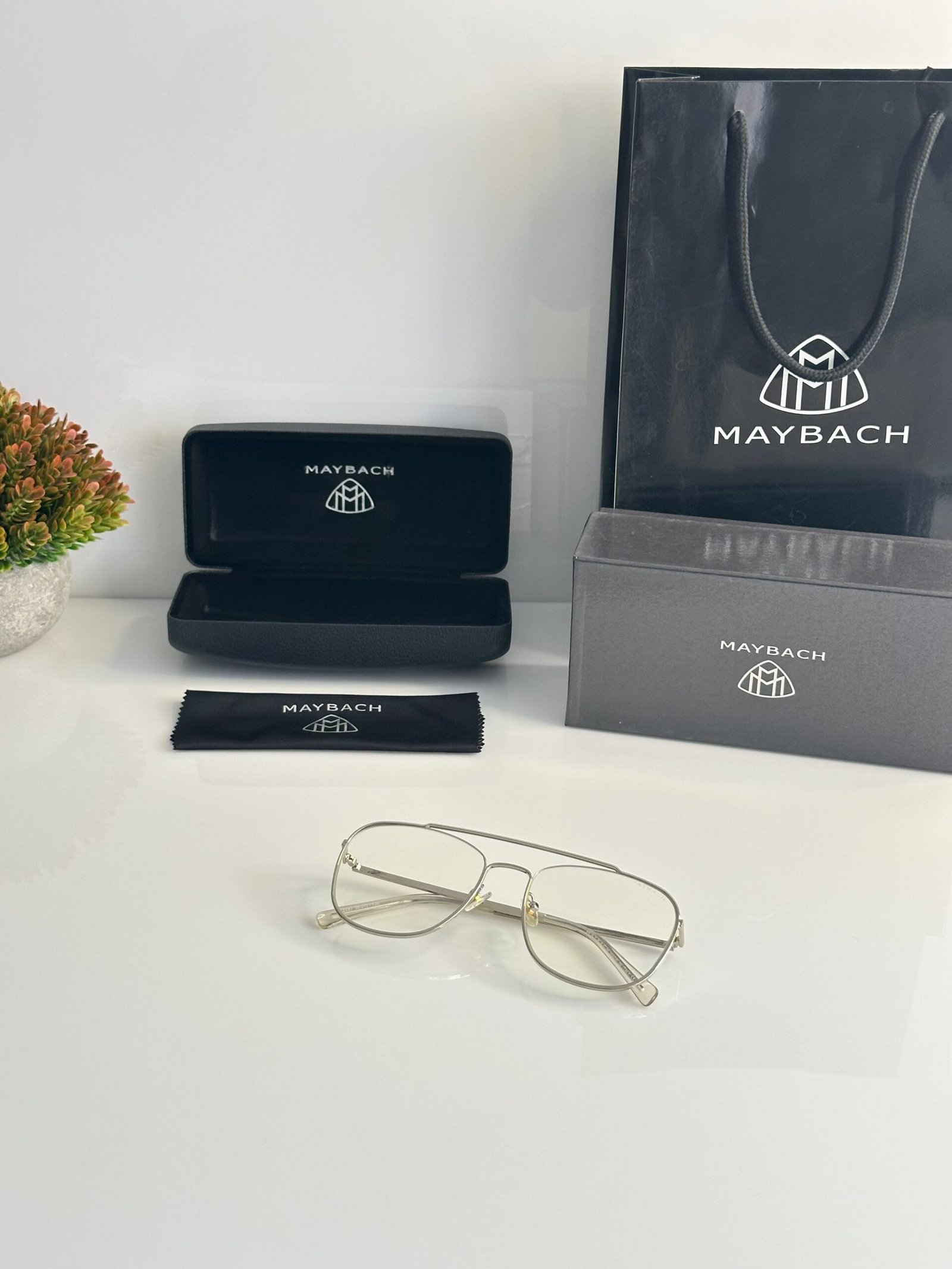 Maybach Z087 Silver Frame - Image 4