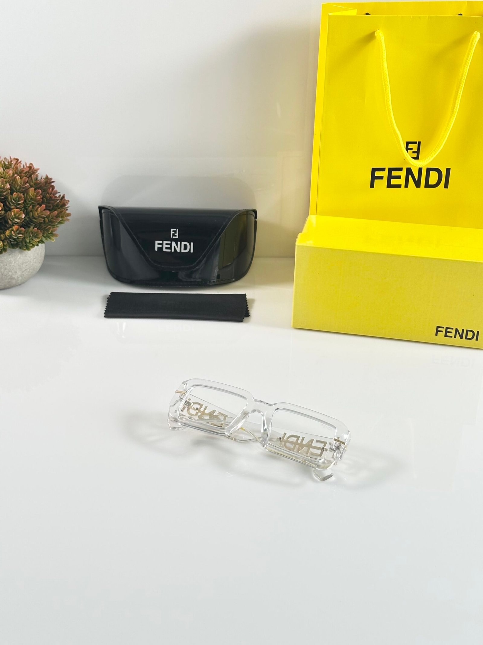 Fendi8778_Water_Day - Image 4