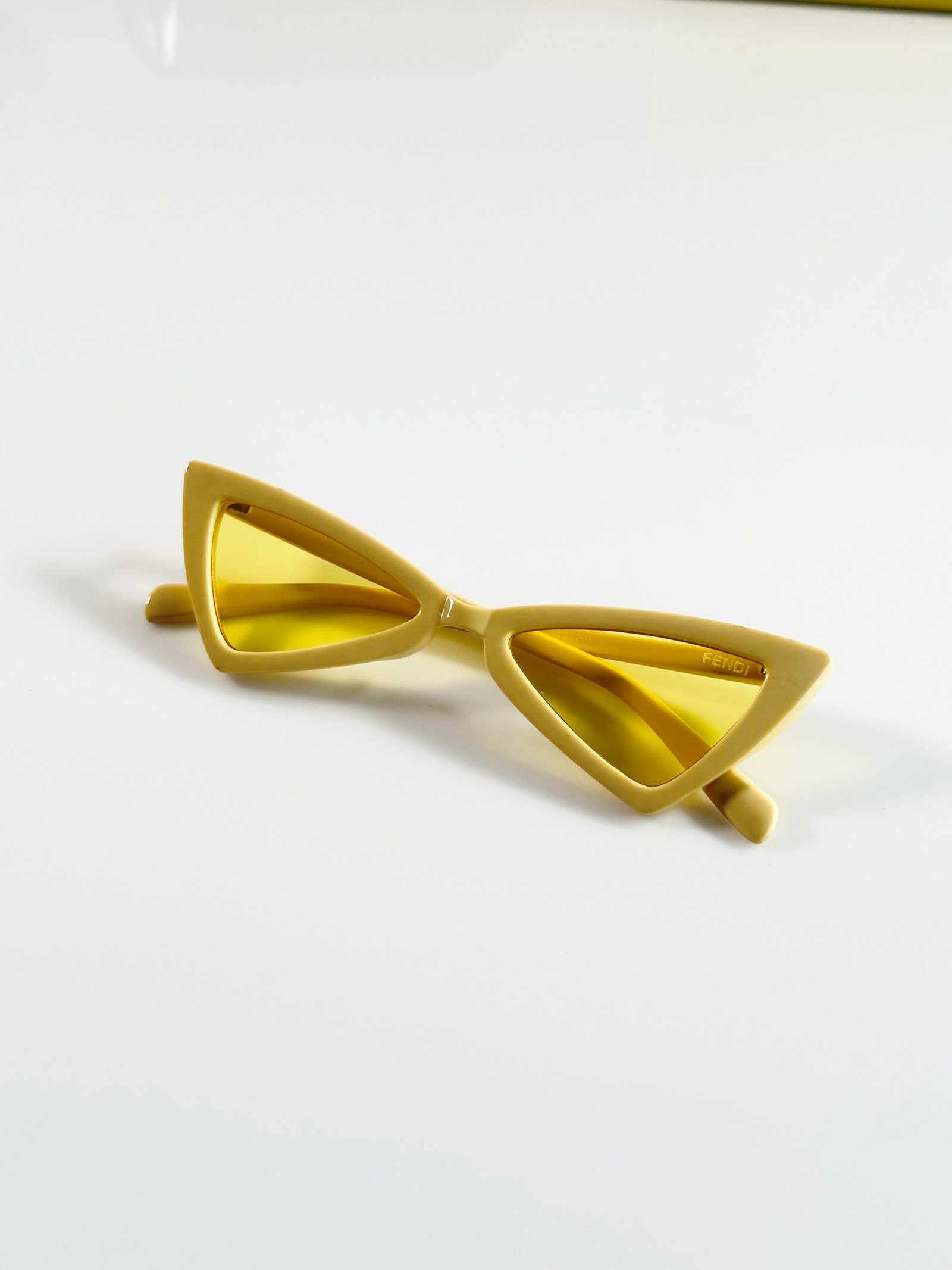 FendiWMNS 208 Yellow - Image 3