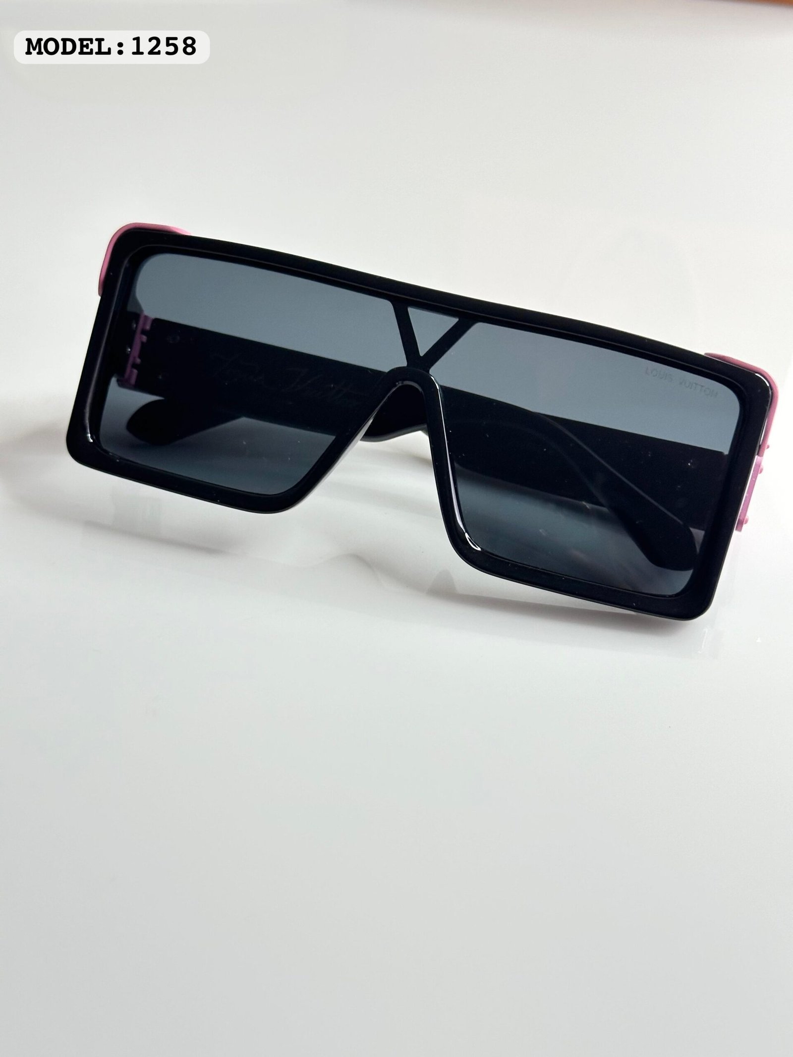 Louis_Vuitton_1258_Black - Image 3