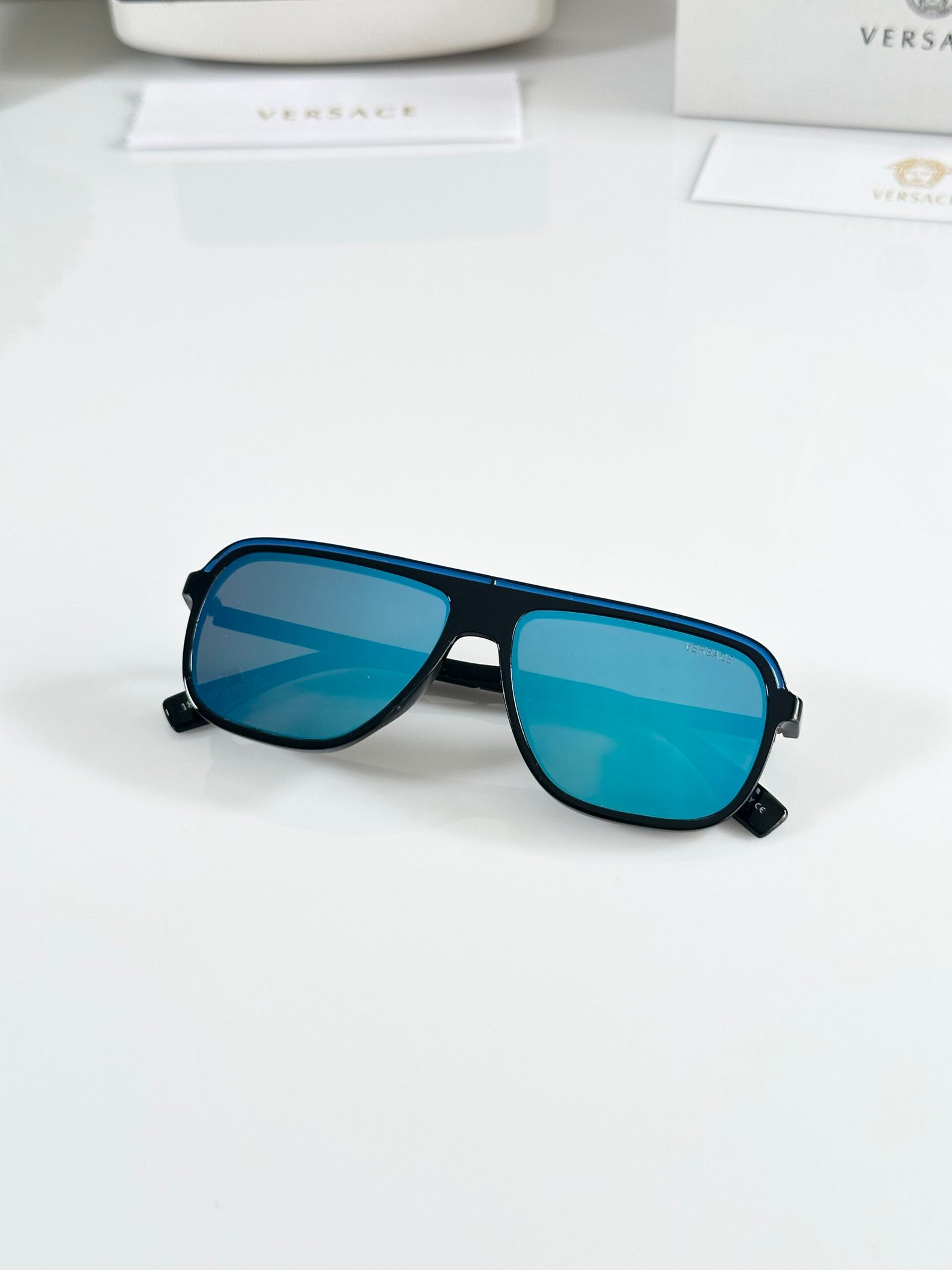 Versace 1861 Black Aqua - Image 3