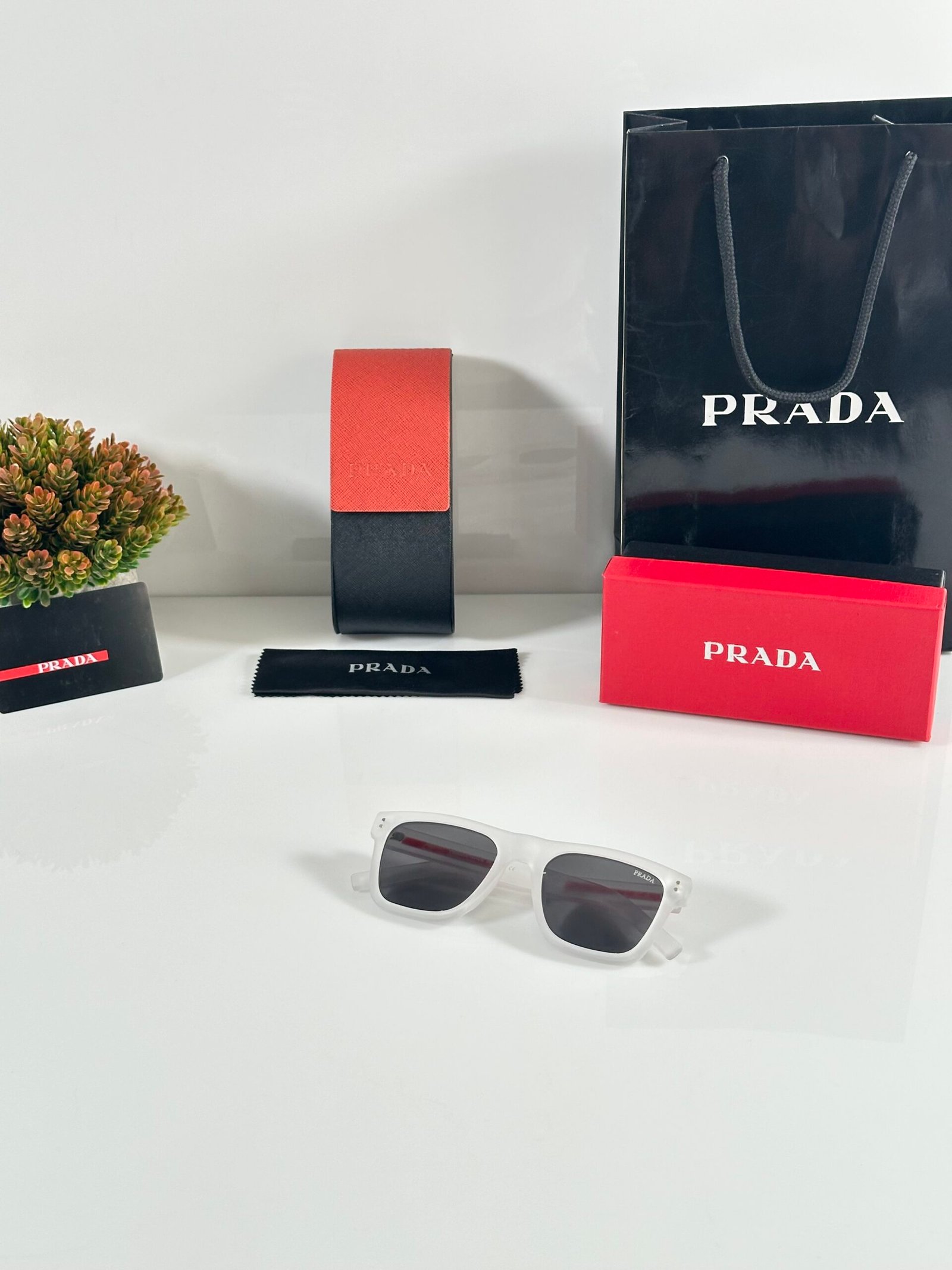Prada_3835_Ice_Black - Image 4