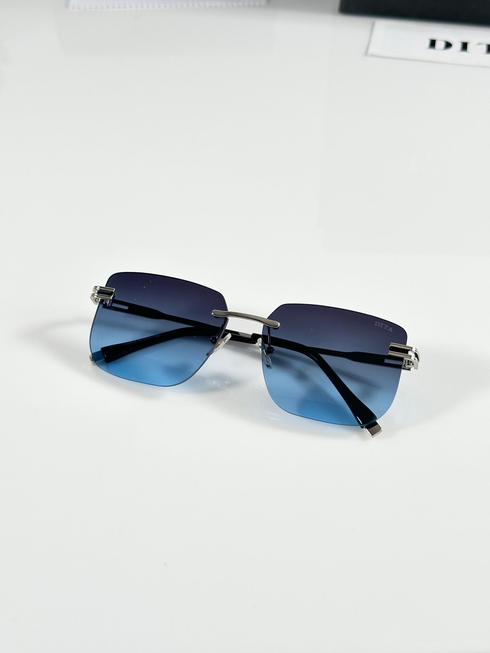 Dita 014 Silver Blue - Image 3