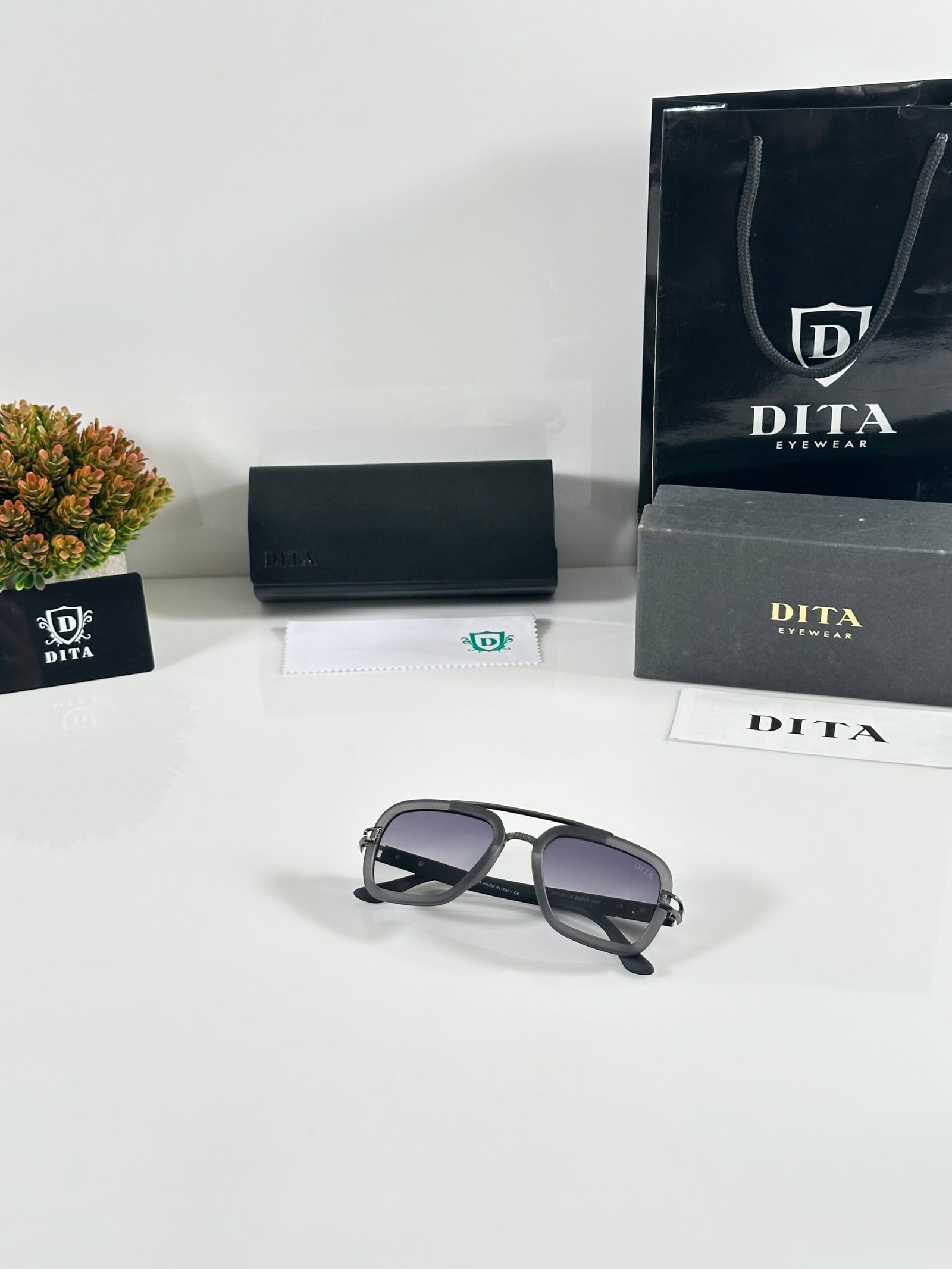 Dita 335 Grey - Image 4