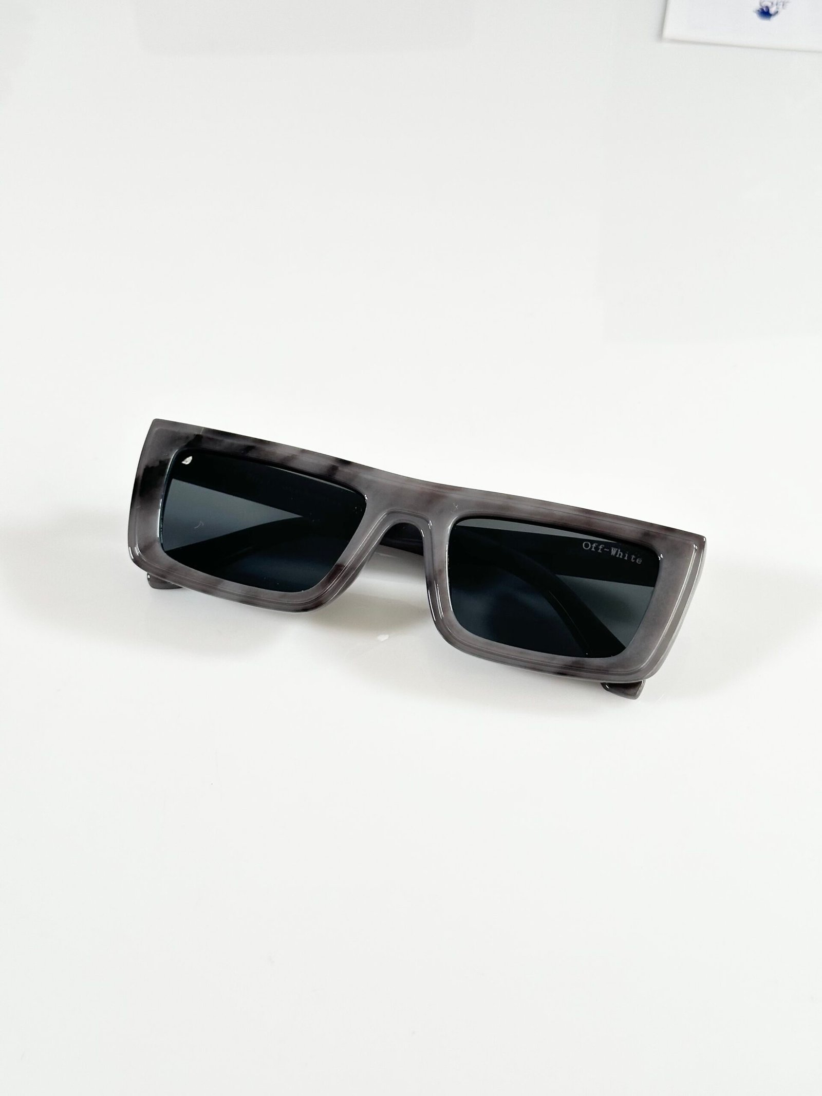 OFF_8992_Marble_Grey_Black - Image 3