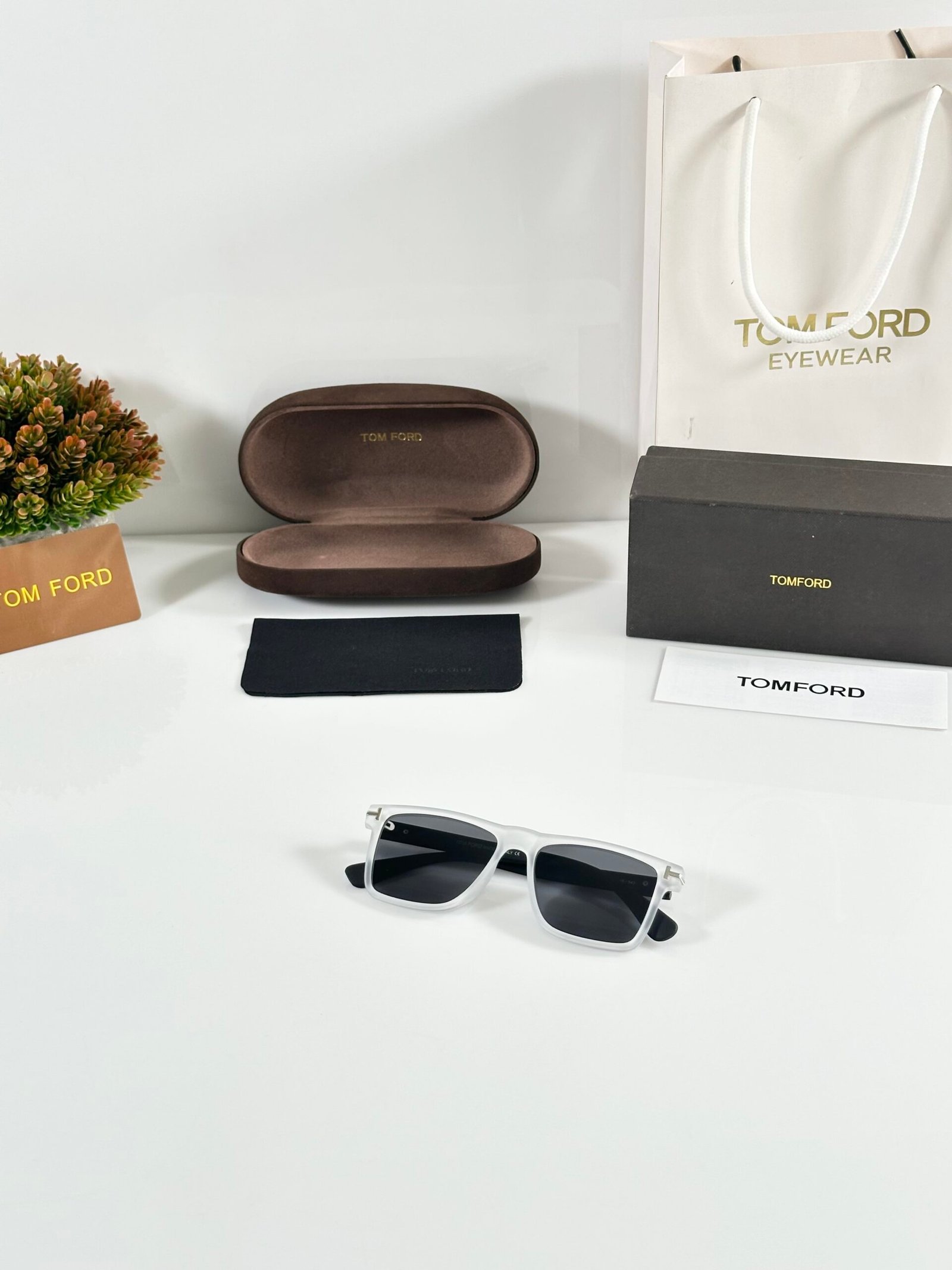Tomford 0553 Ice Black - Image 4