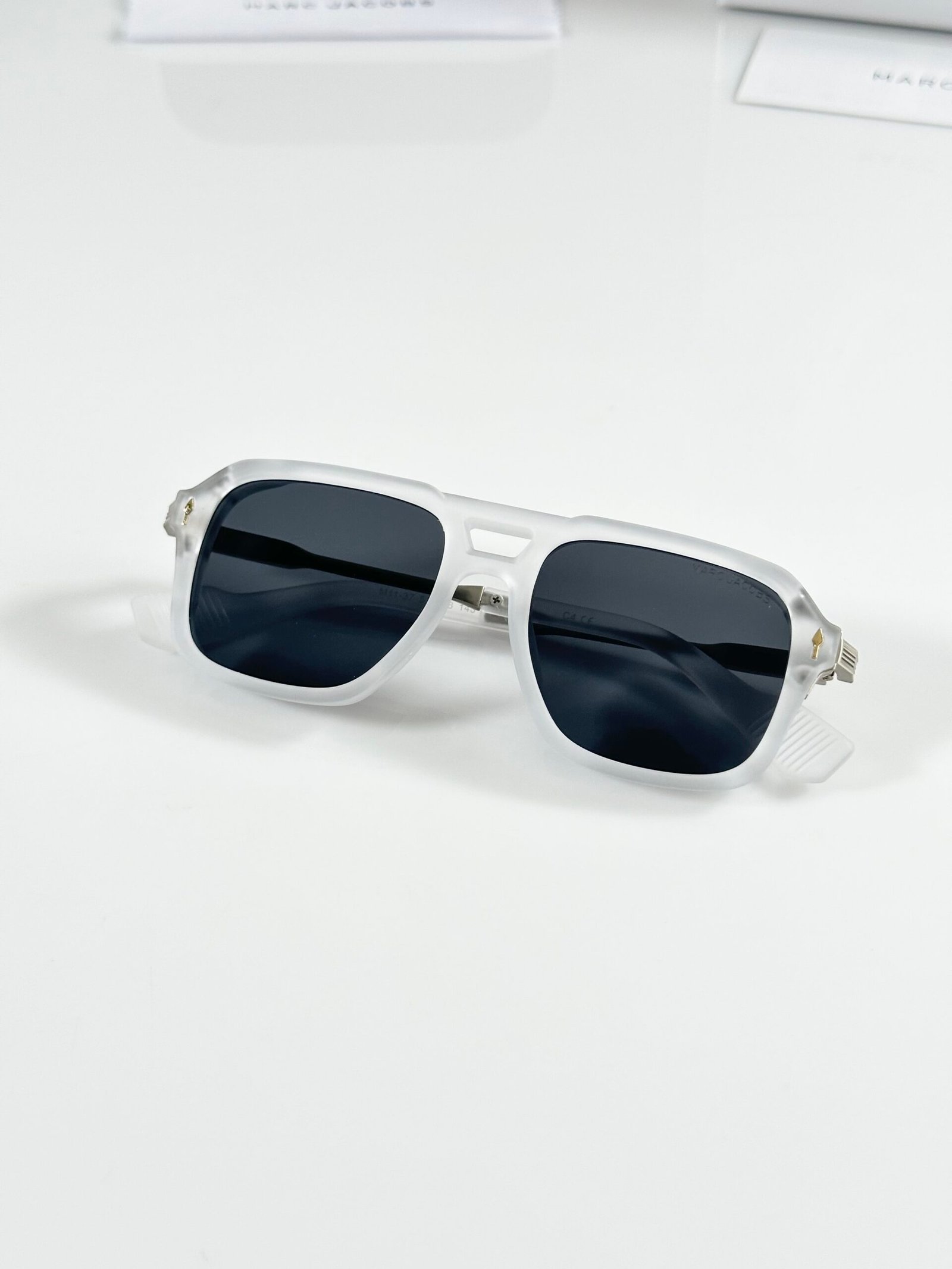 Marc Jacobs 1137 Ice Black - Image 3