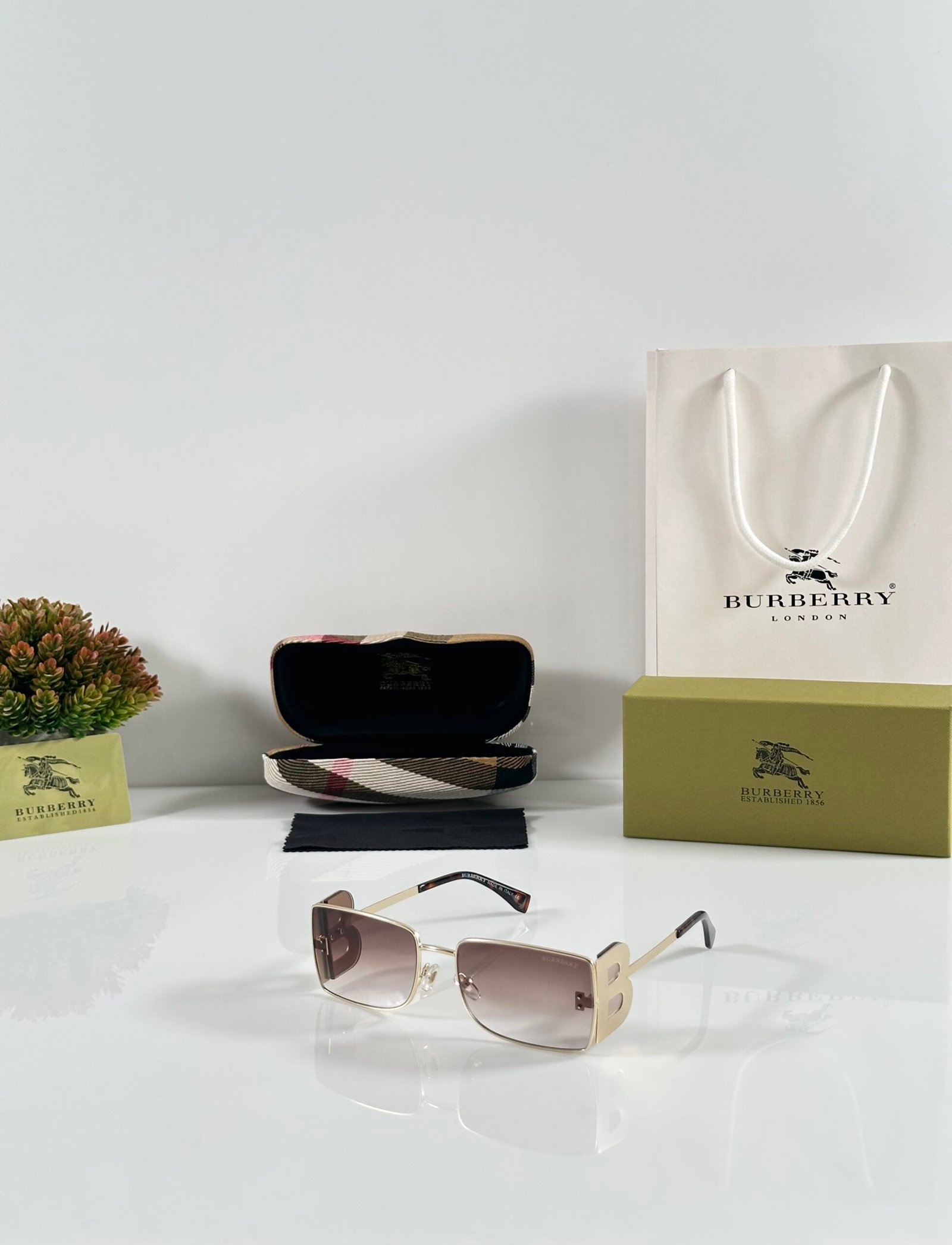 BB 3110 Gold Brown DC