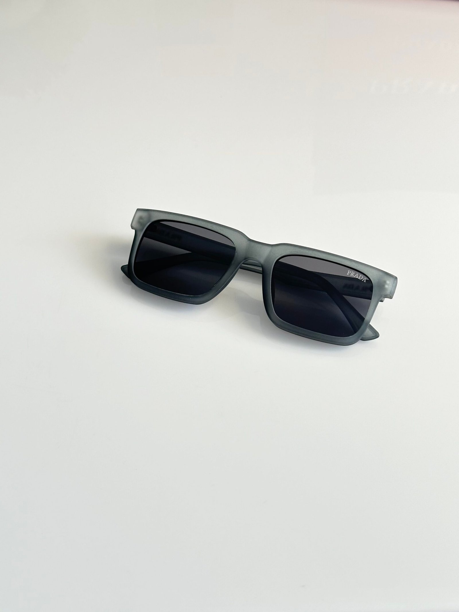 Prada_25_Grey - Image 3