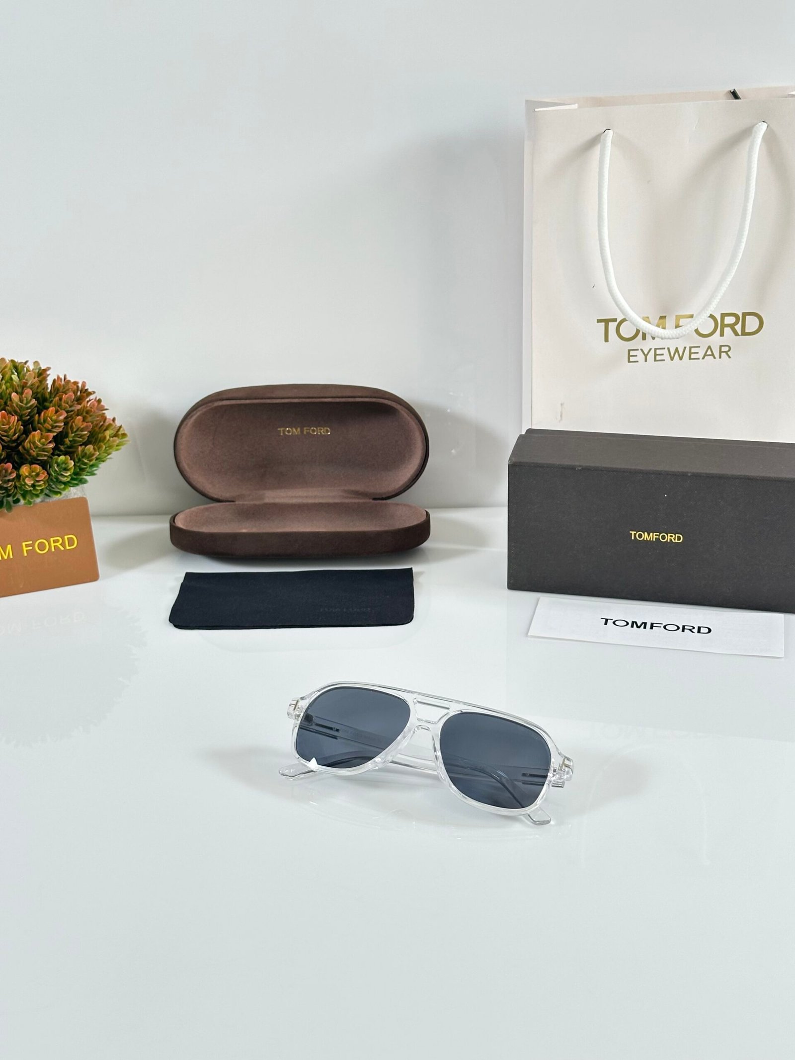 Tomford 5737 Water Black - Image 4