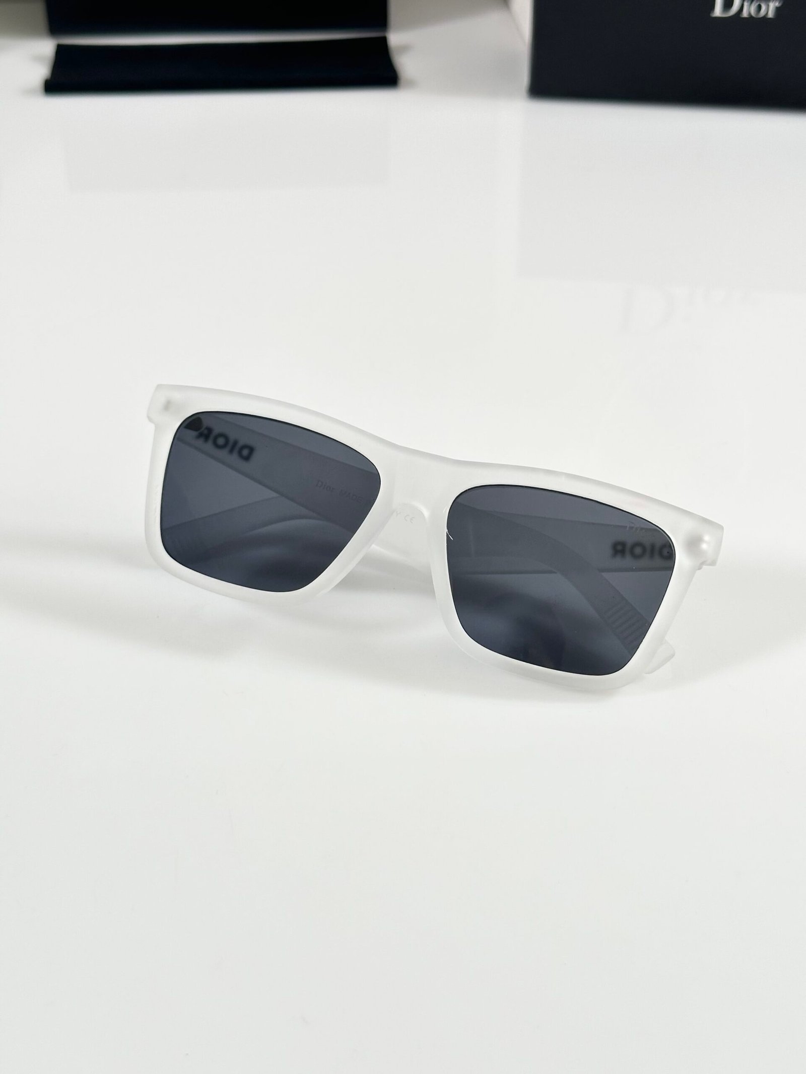 Dior_B27_Ice_Black - Image 3