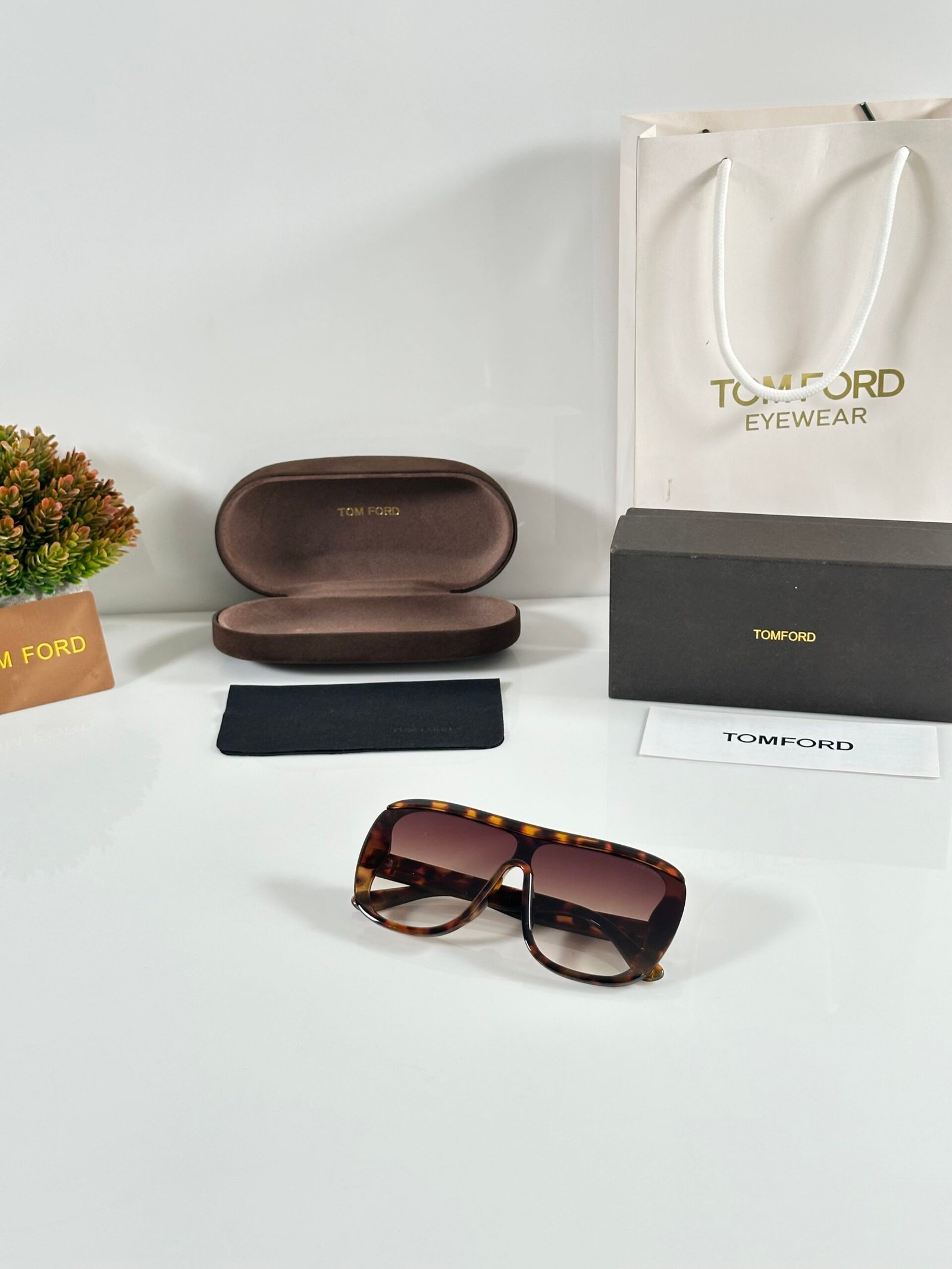 Tomford 0559 Tiger Brown - Image 4