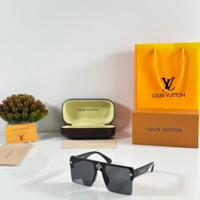 Louis_Vuitton_3371_Black