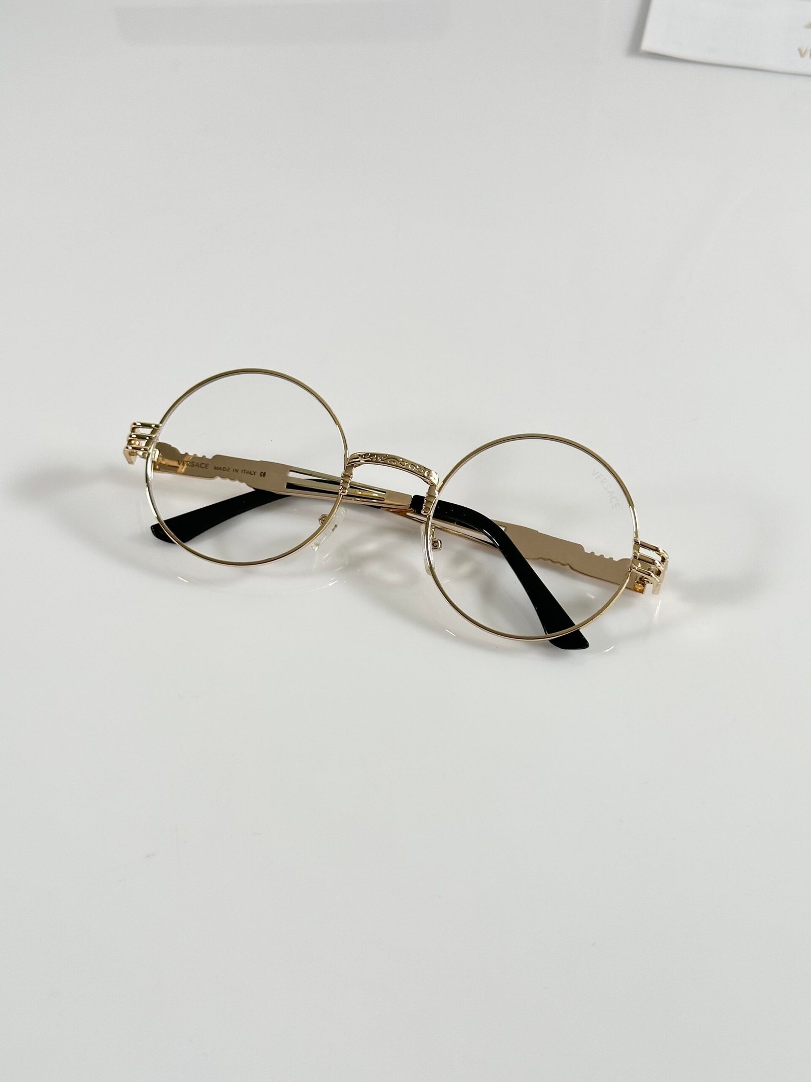 Versace 234 Gold Frame - Image 3