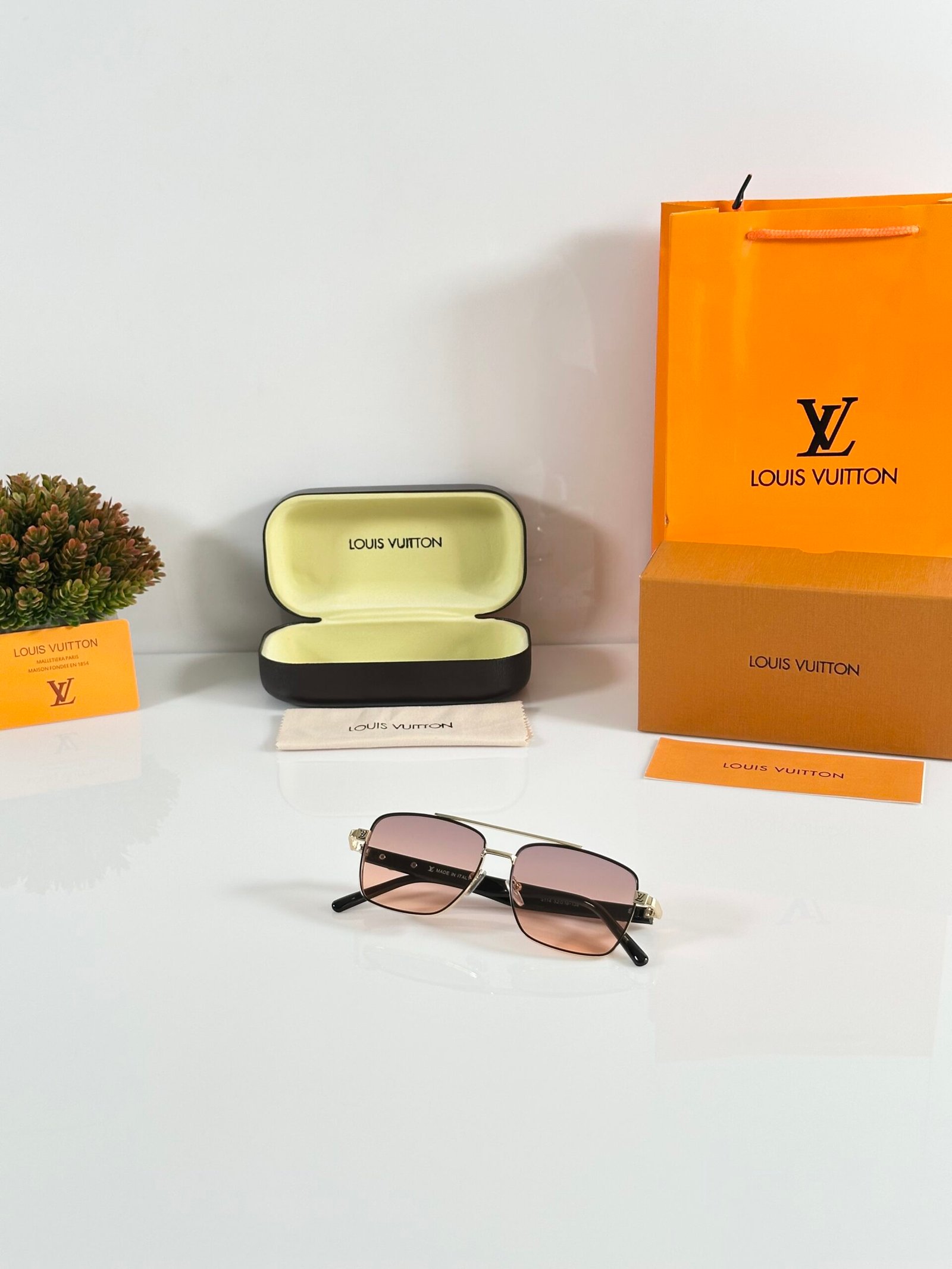 Louis_Vuitton_5114_Gold_Orange_Candy - Image 4