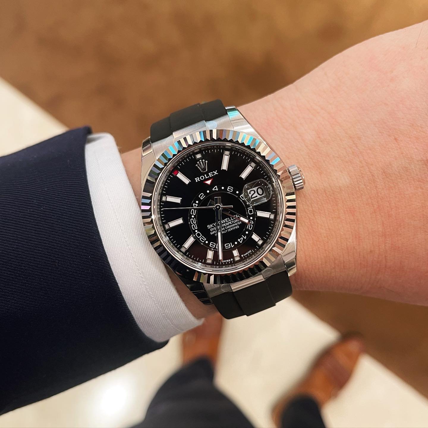 Role_x Oyster perpetual Sky Dweller - Image 5