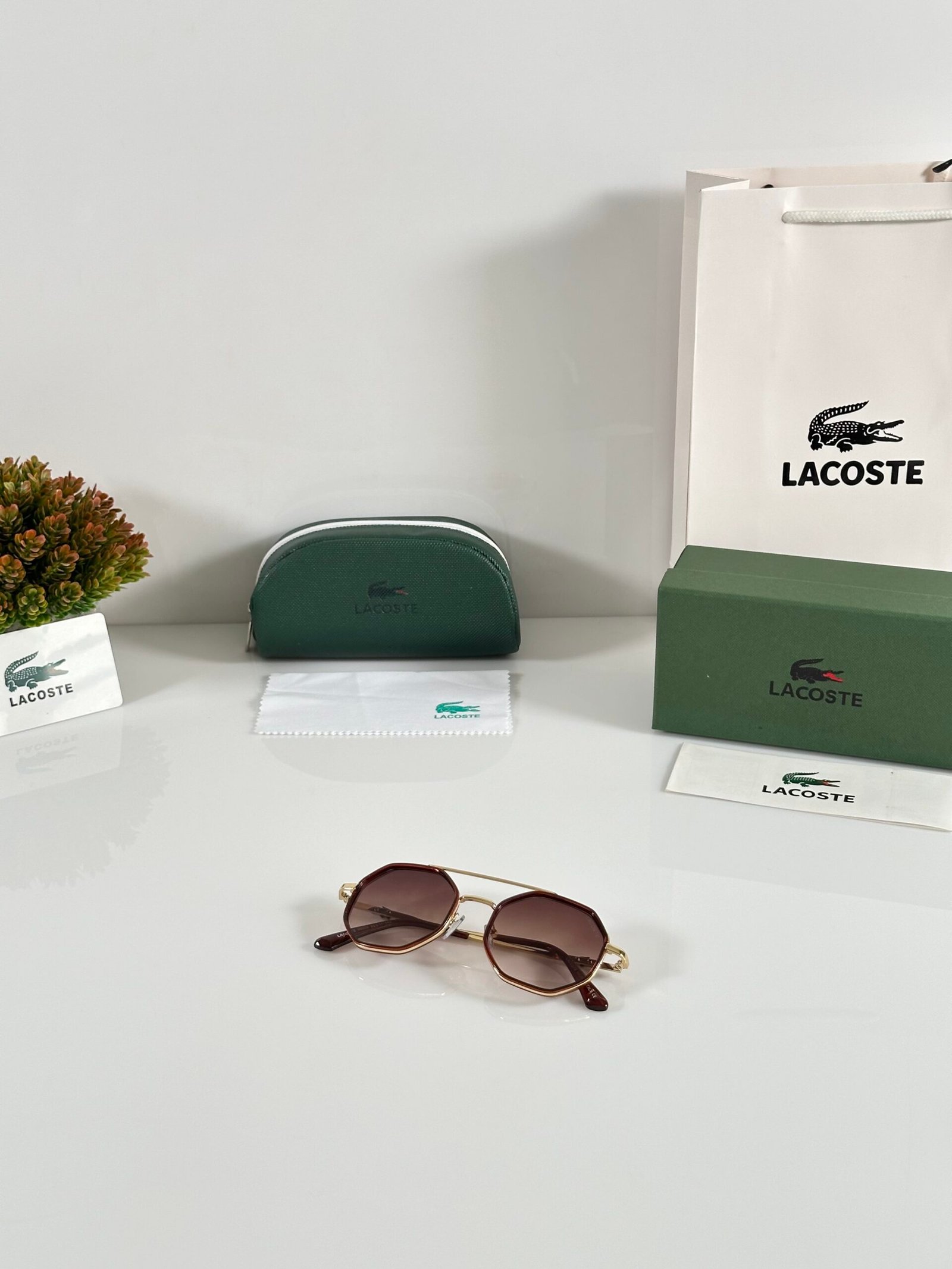 Lacoste_9238_Gold_Brown_DC - Image 4