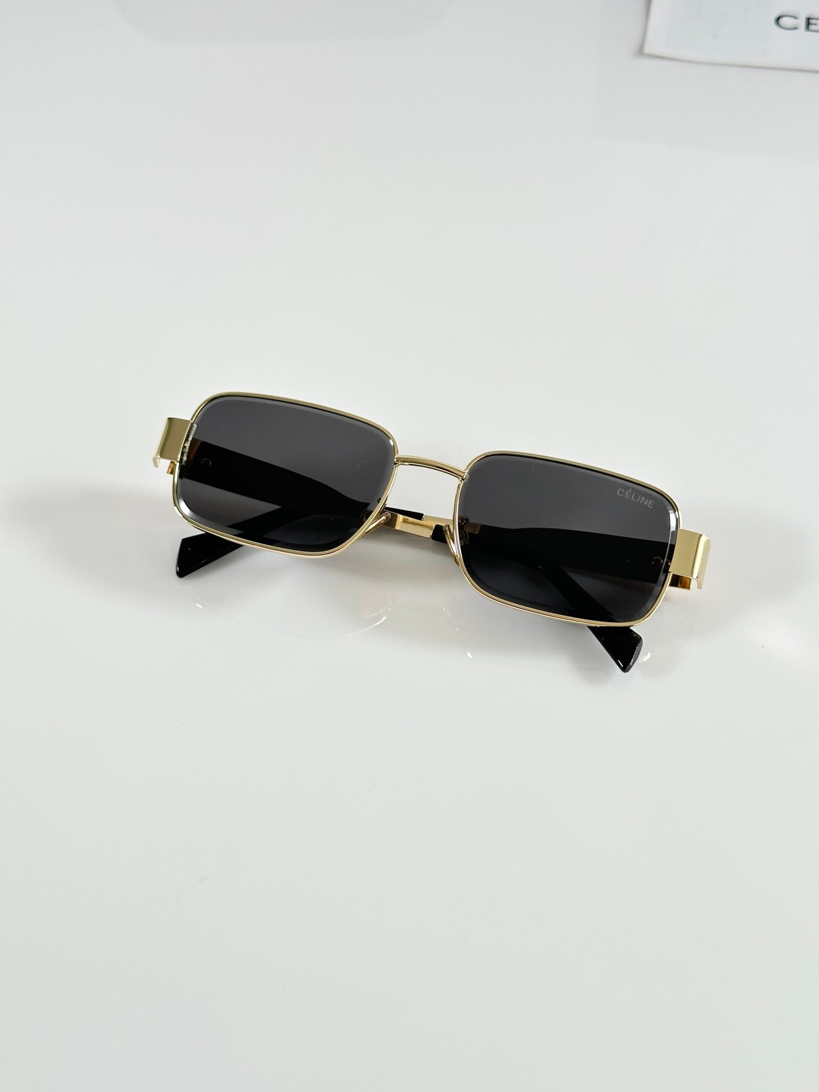 Celine WMNS 1031 Gold Black - Image 3