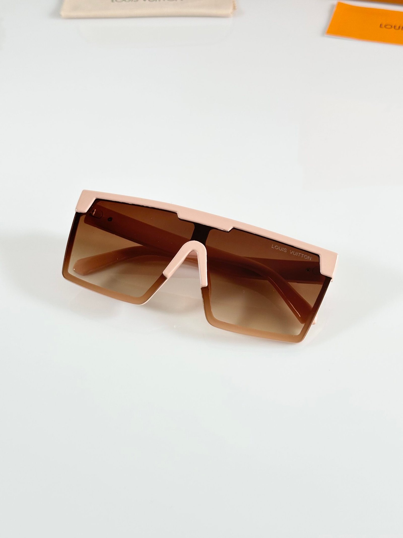 Louis_Vuitton_1012_Peach_Brown - Image 3