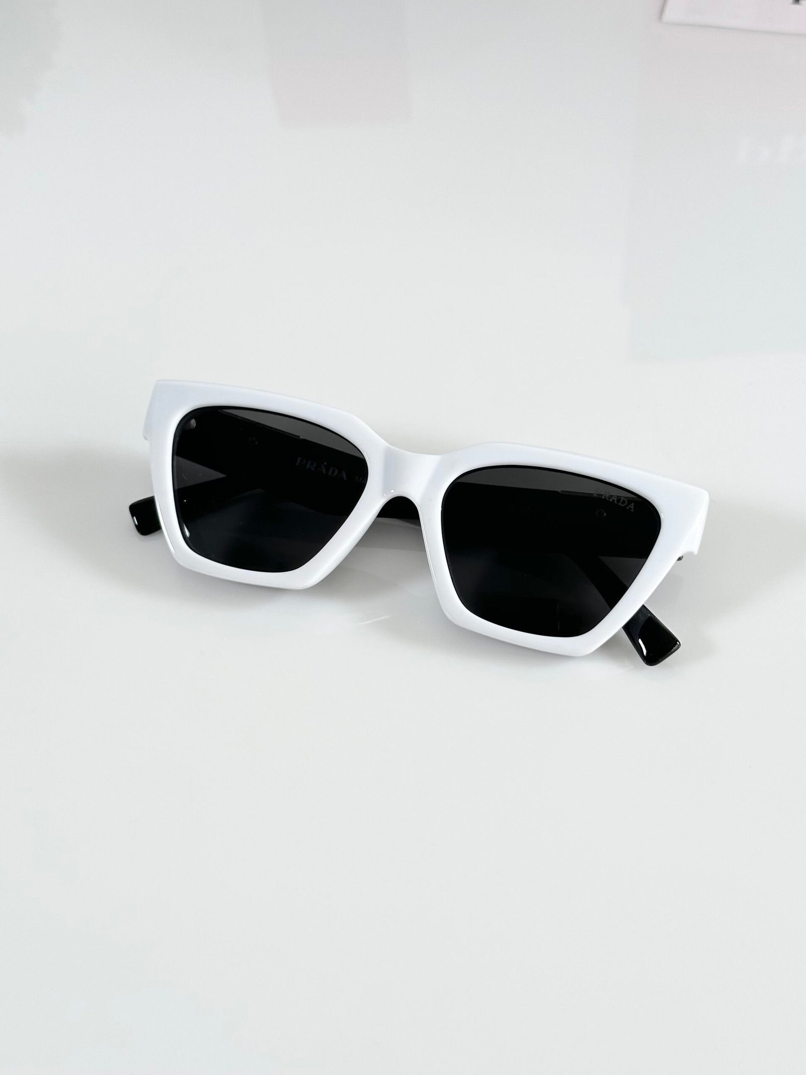 PR WMNS 8993 White Black - Image 3