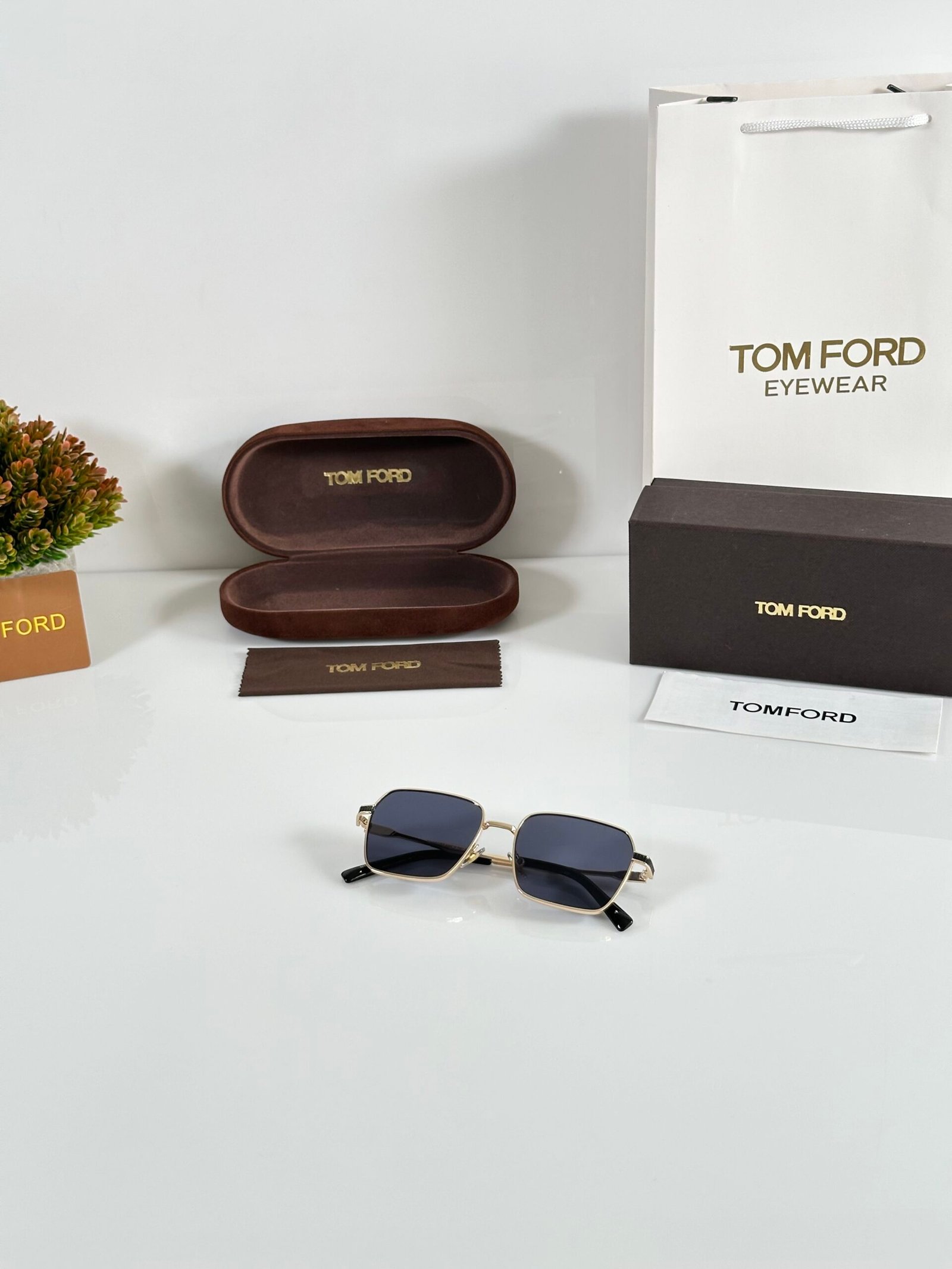 Tomford 1514 Gold Black - Image 4