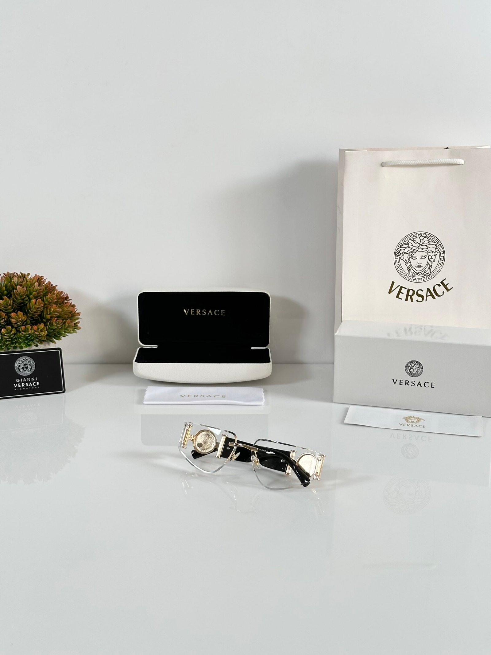 Versace 6773 Gold Day - Image 4