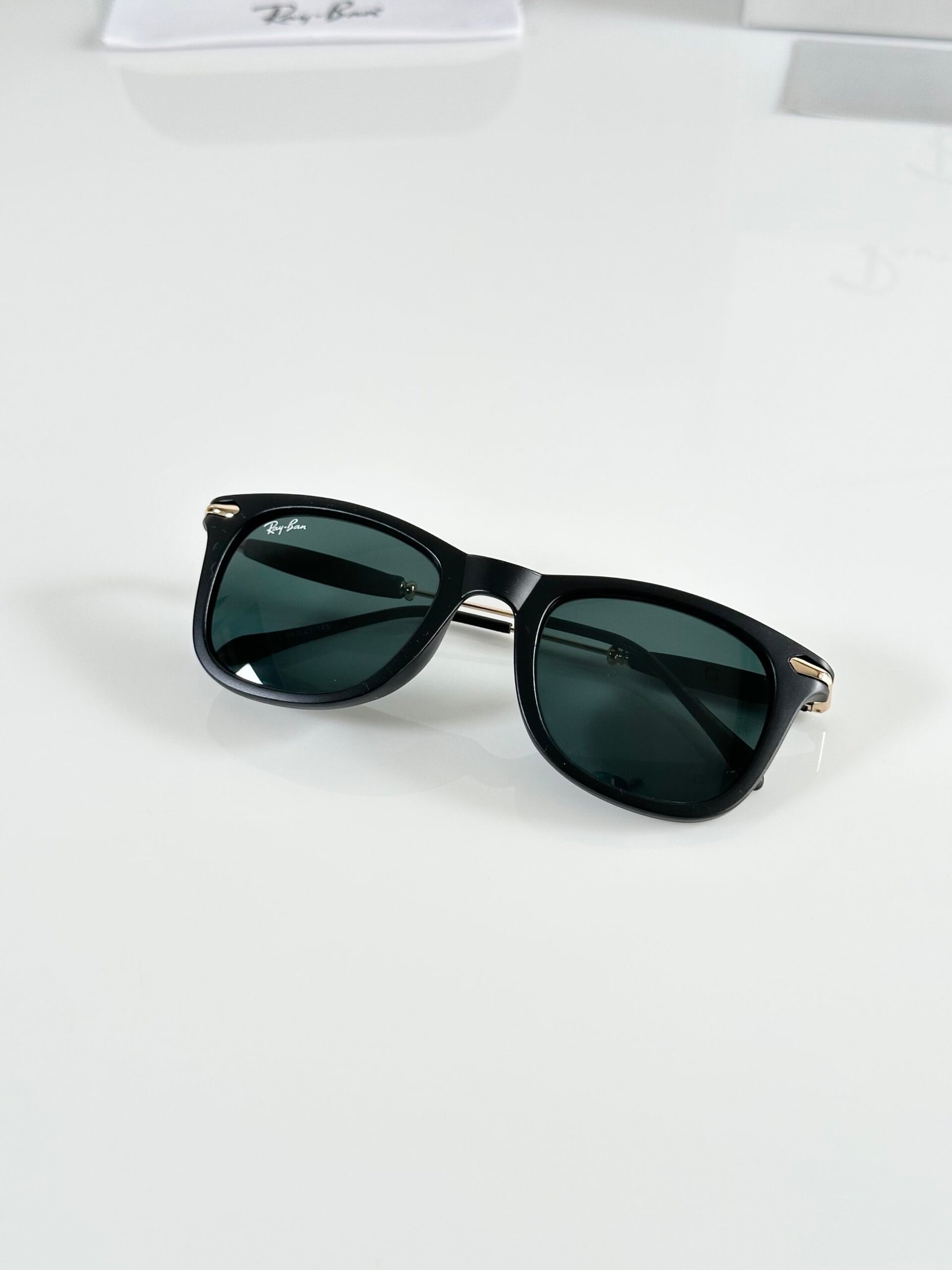 RB 2148 Gold Black (GLASS) - Image 3