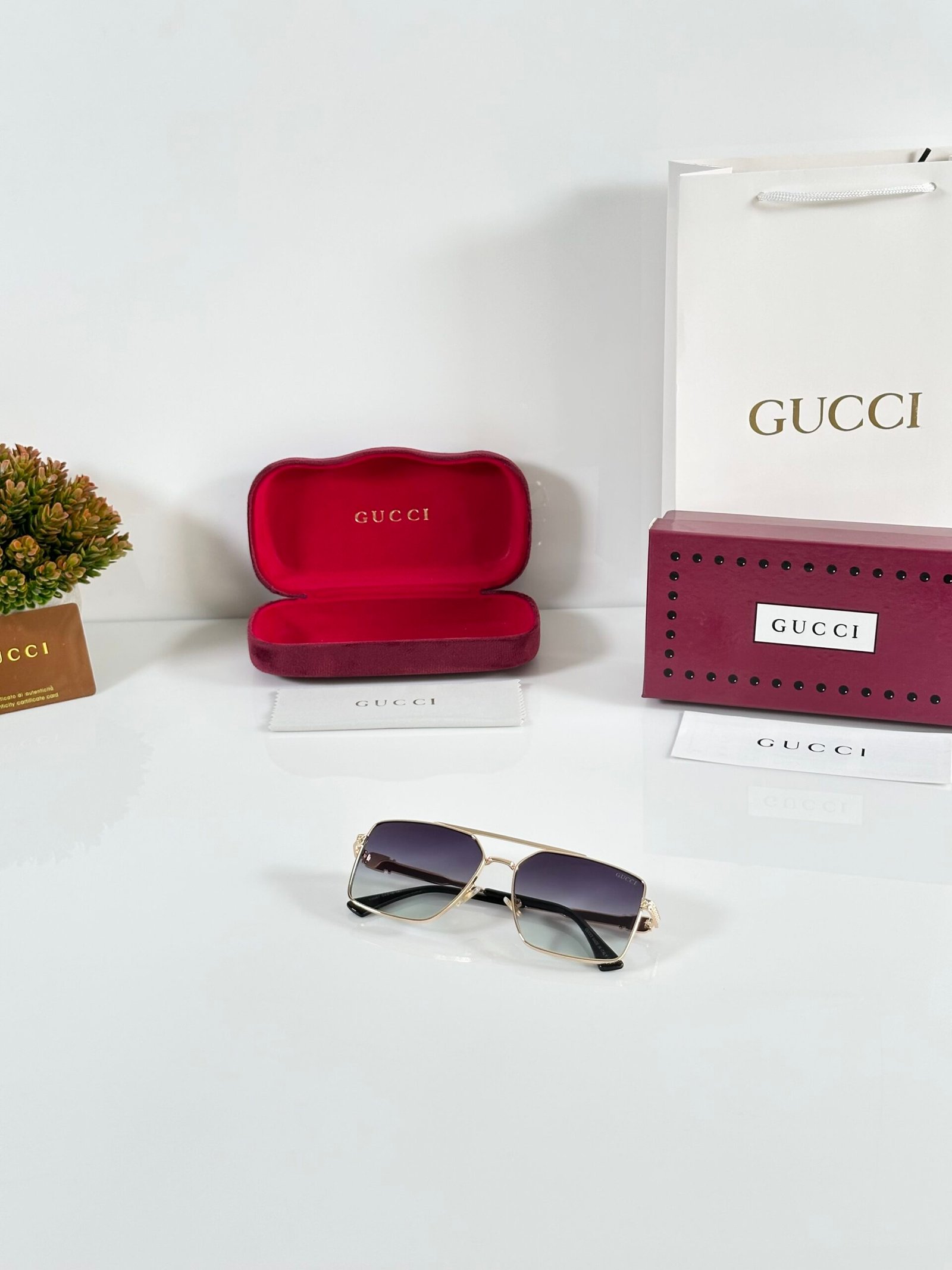 Gucci_087_Gold_Green_DC - Image 4
