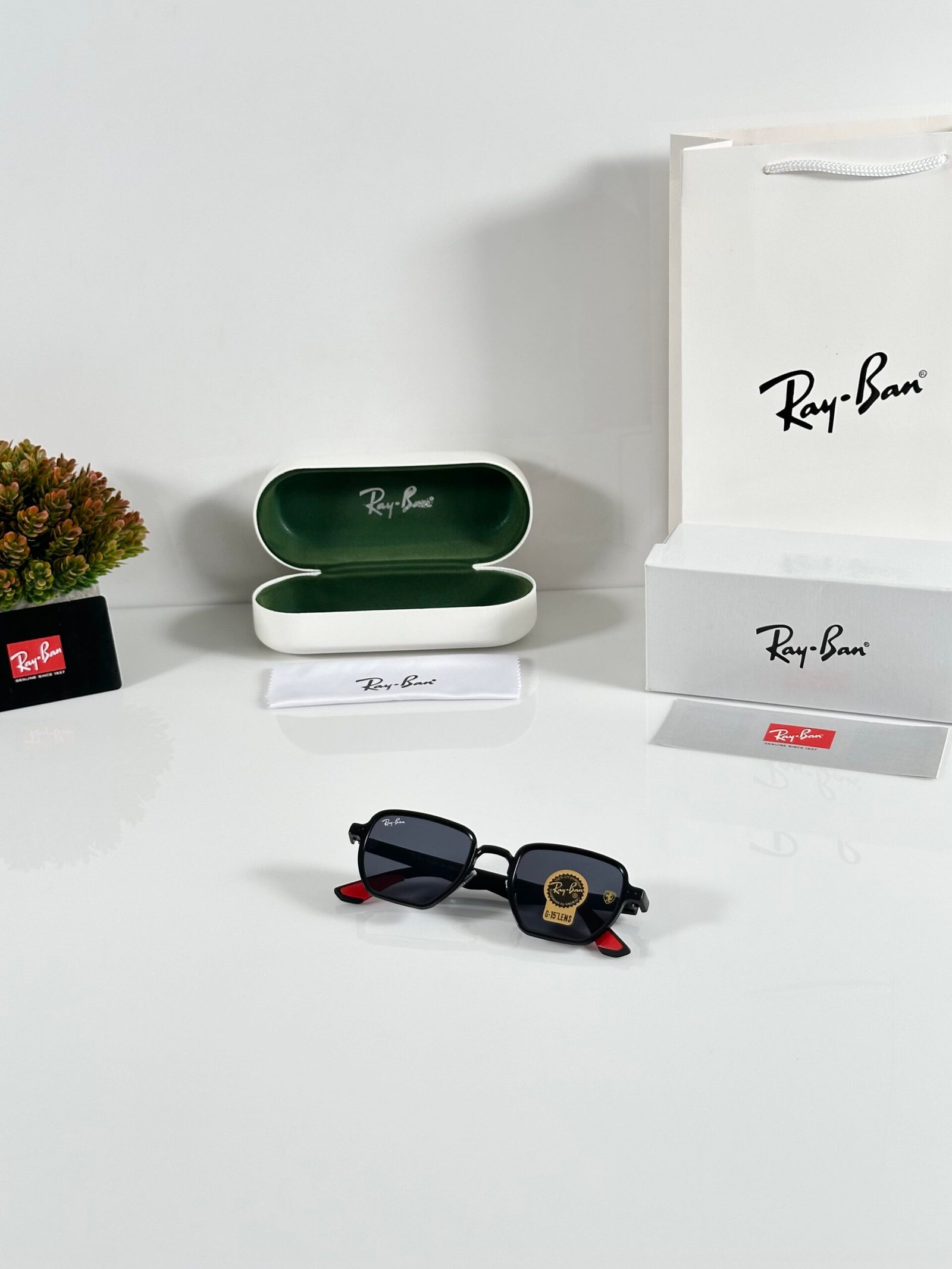 RB 08 Black - Image 4