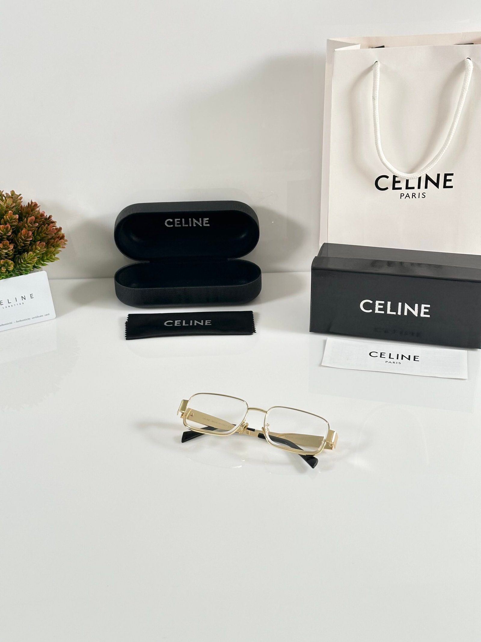 Celine WMNS 1031 Gold Frame - Image 4