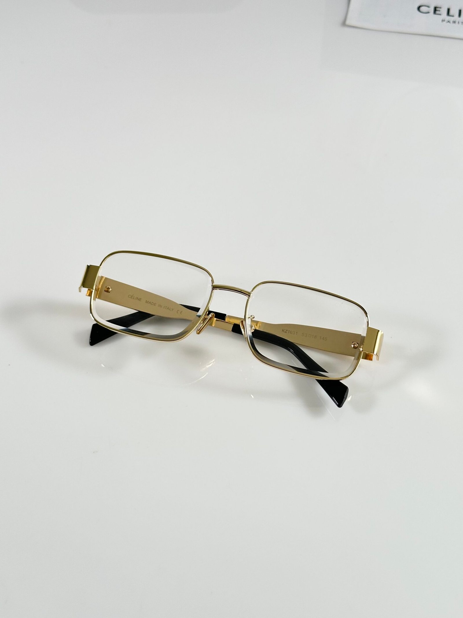 Celine WMNS 1031 Gold Frame - Image 3