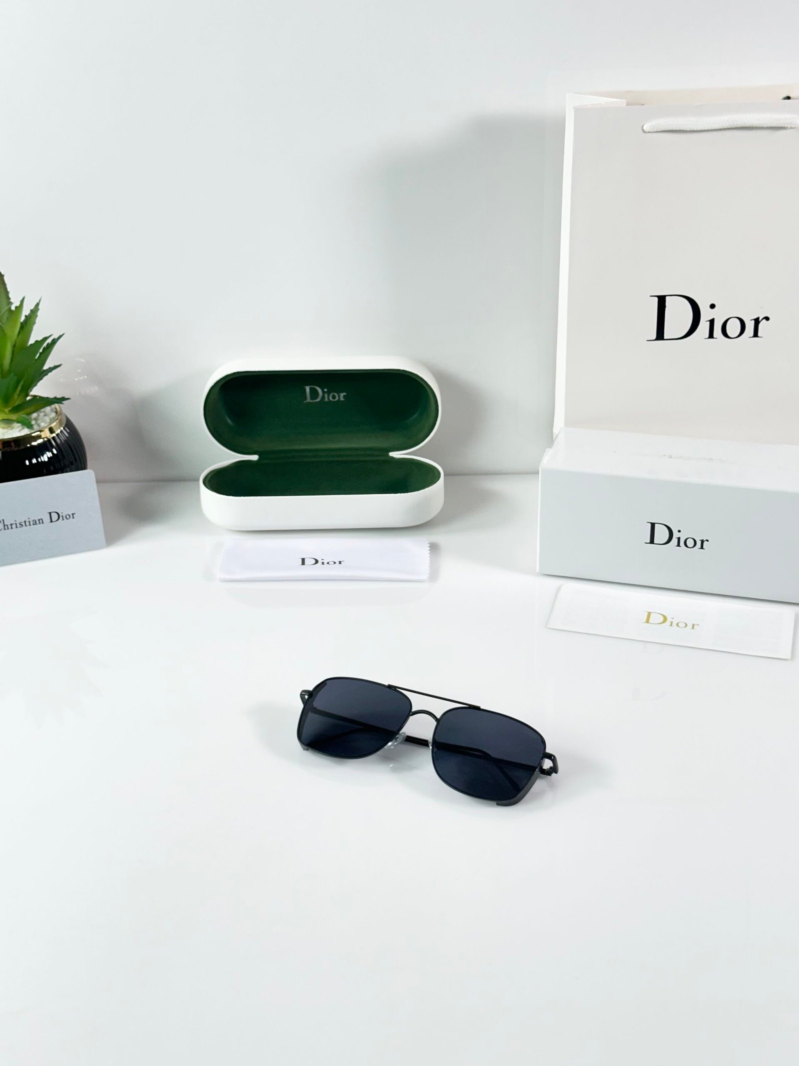 Dior_8287_Black - Image 4