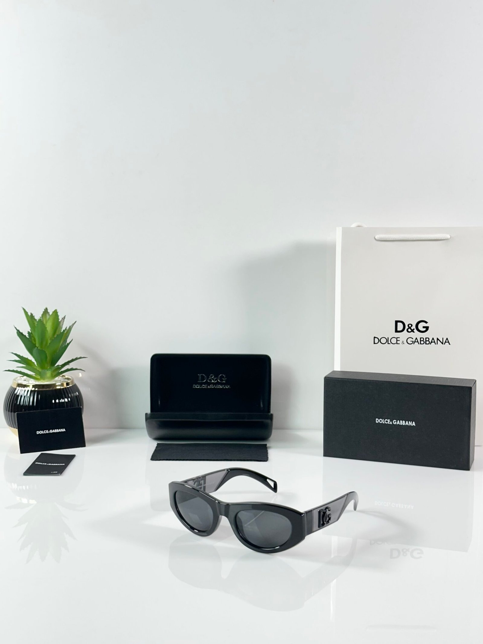 DG WMNS 6174 Black
