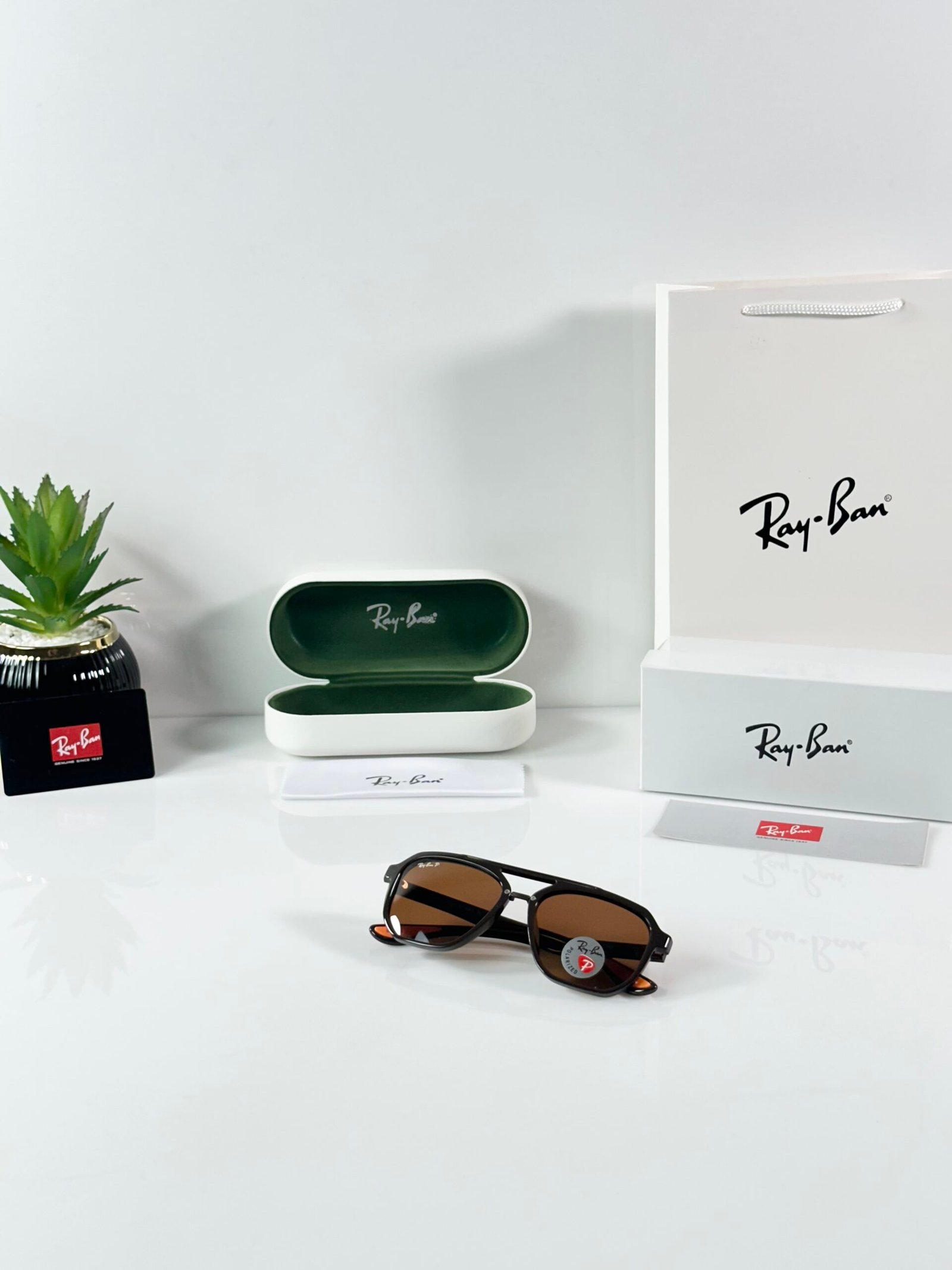 Rayban 4602 Brown - Image 4
