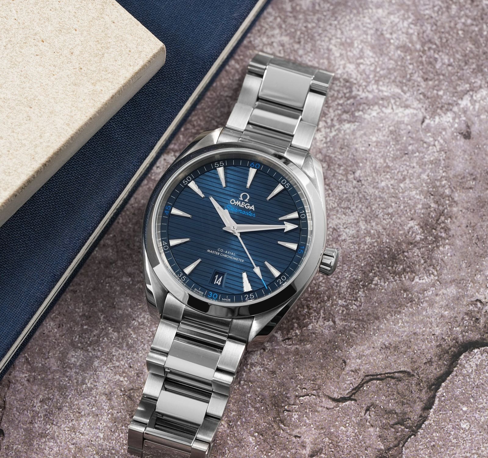 Omegg_a seamaster 150m aqua terra